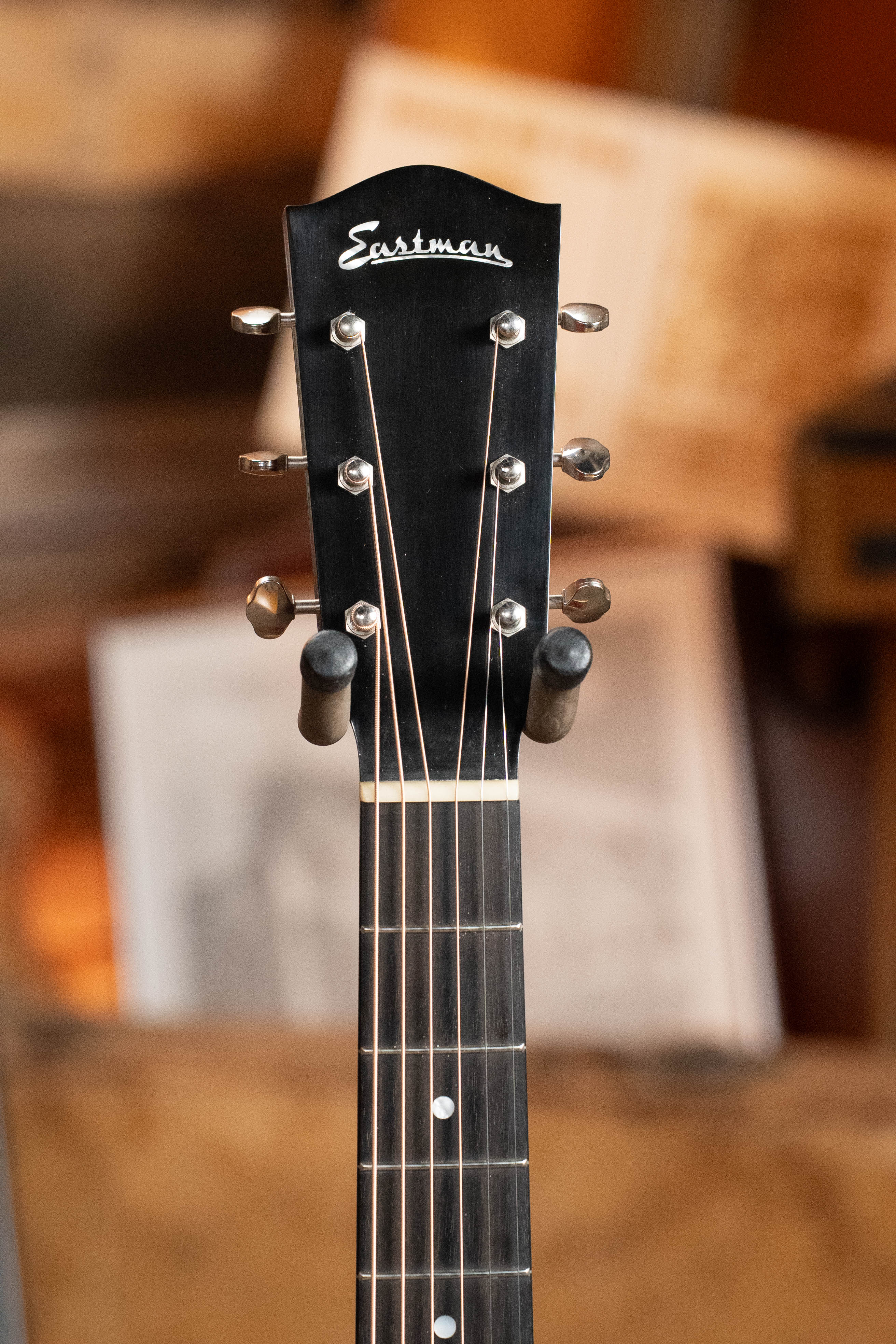 *Dread-Not Certified Used* Eastman E10SS/V Adirondack/Mahogany Antique Varnish Series Slope Shoulder Dreadnought Acoustic Guitar #1964
