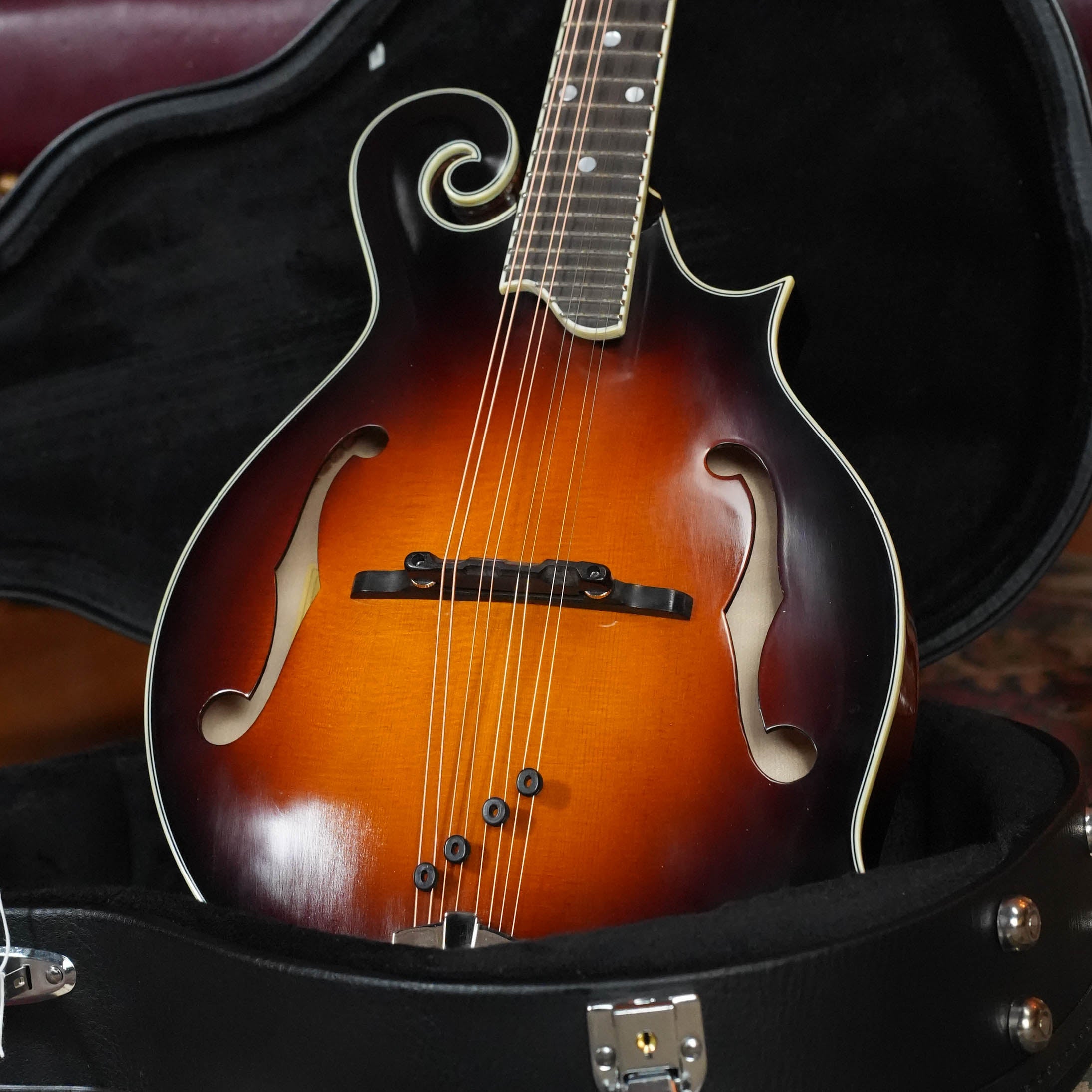 *Dread-Not Certified Used* Eastman MD515/TV-WN-SB Spruce/Maple Wide Nut Sunburst F-Style Mandolin #2640