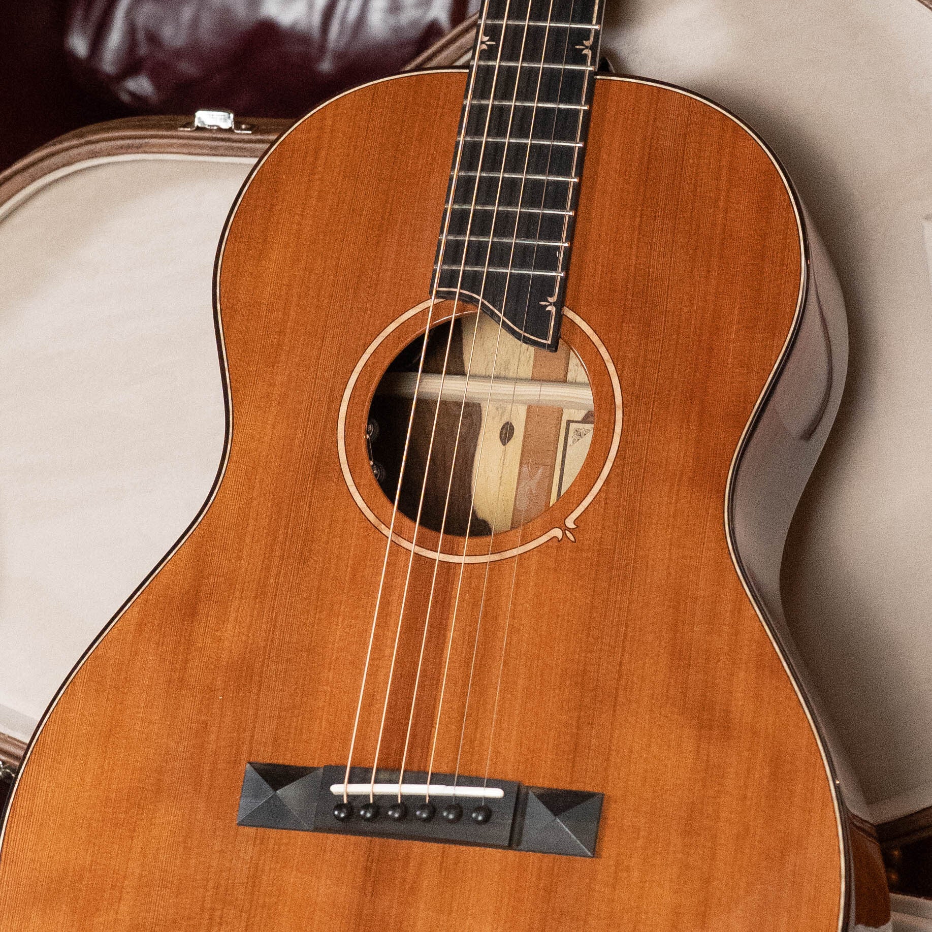 *Dread-Not Certified Used* Bedell Fireside Buckskin Redwood/Cocobolo Parlor Guitar w/LR Baggs Electronics #3001