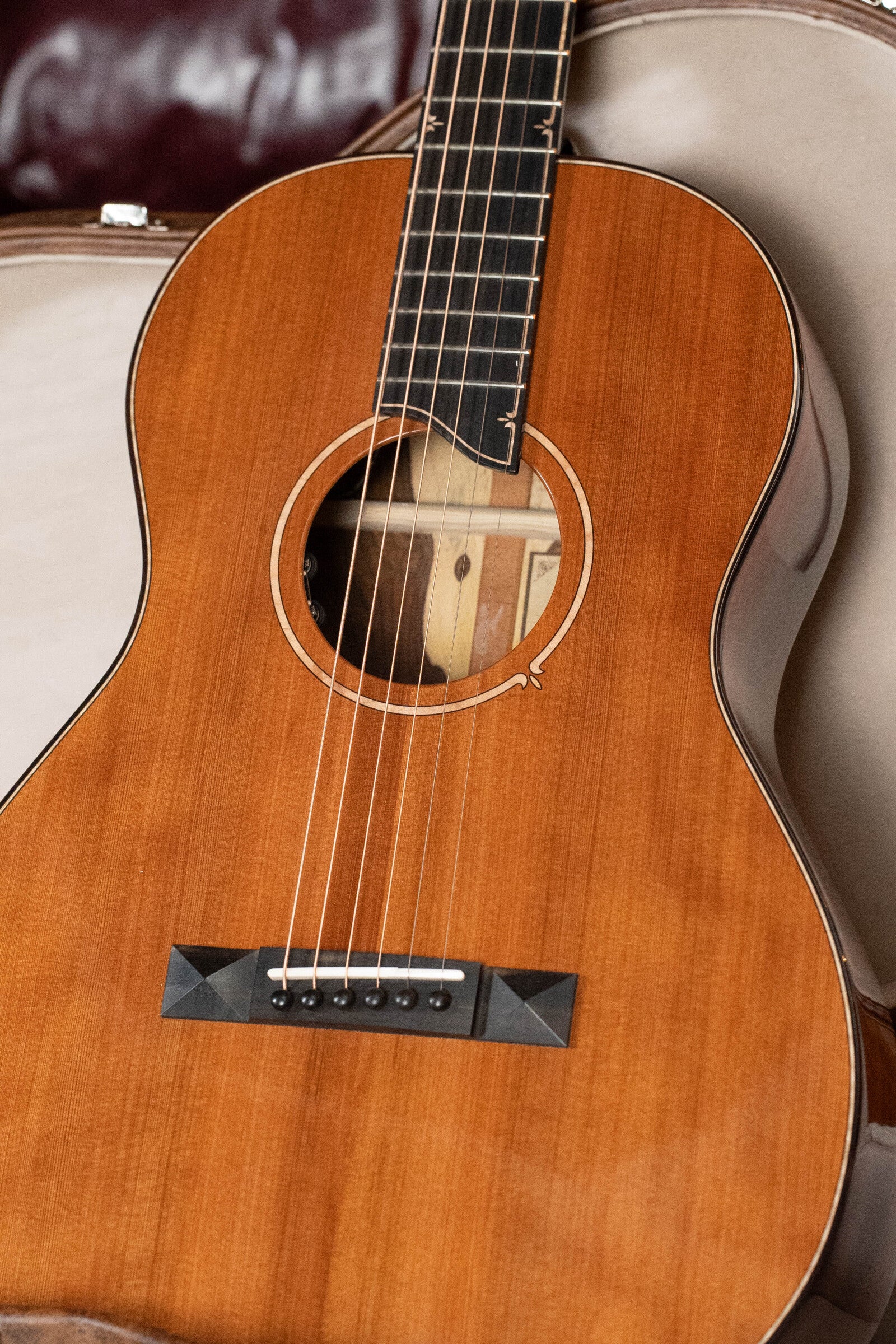 *Dread-Not Certified Used* Bedell Fireside Buckskin Redwood/Cocobolo Parlor Guitar w/LR Baggs Electronics #3001