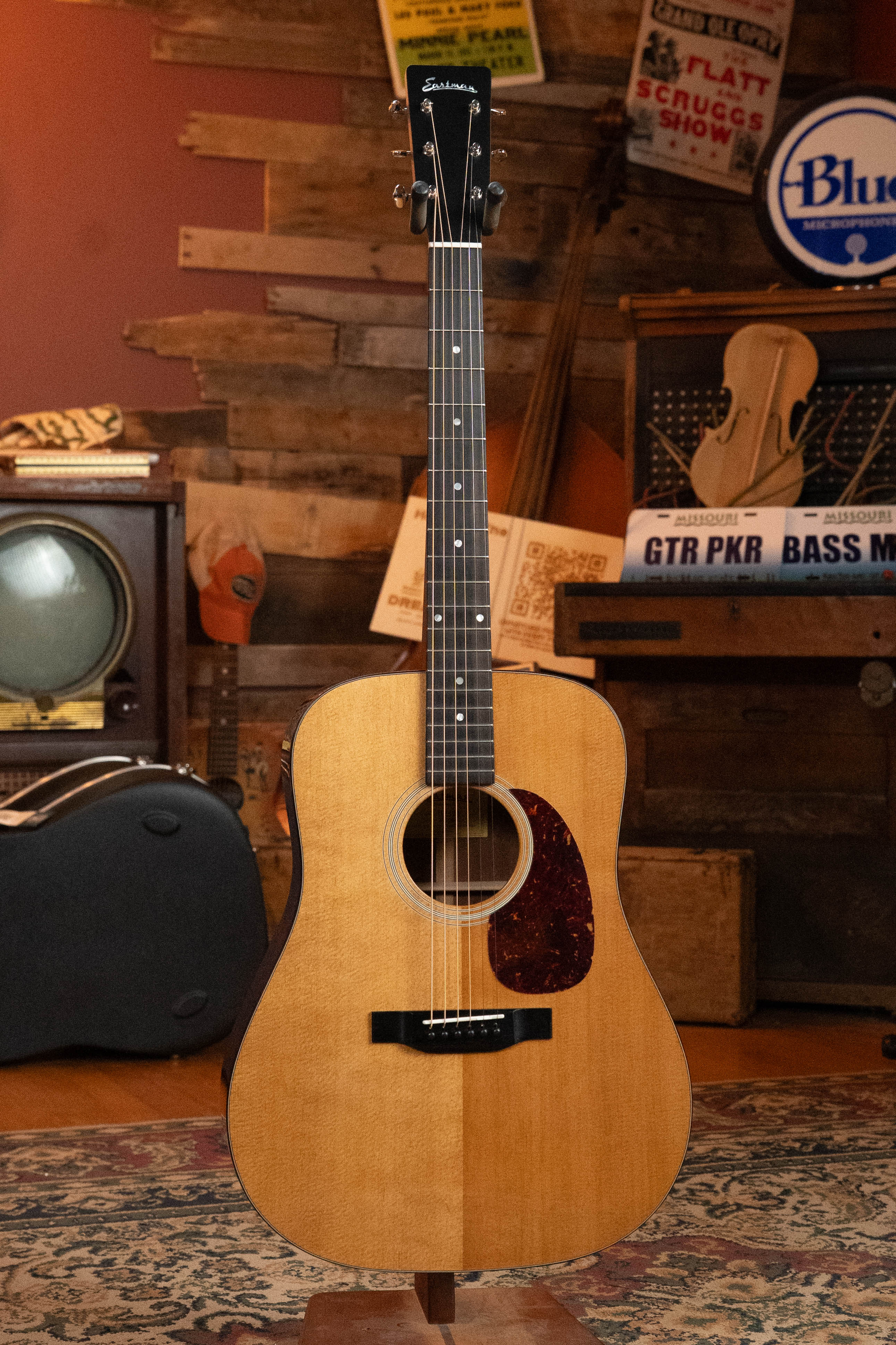 Eastman E1D-DLX Sitka/Sapele Dreadnought Guitar w/Fishman Pickup #5653