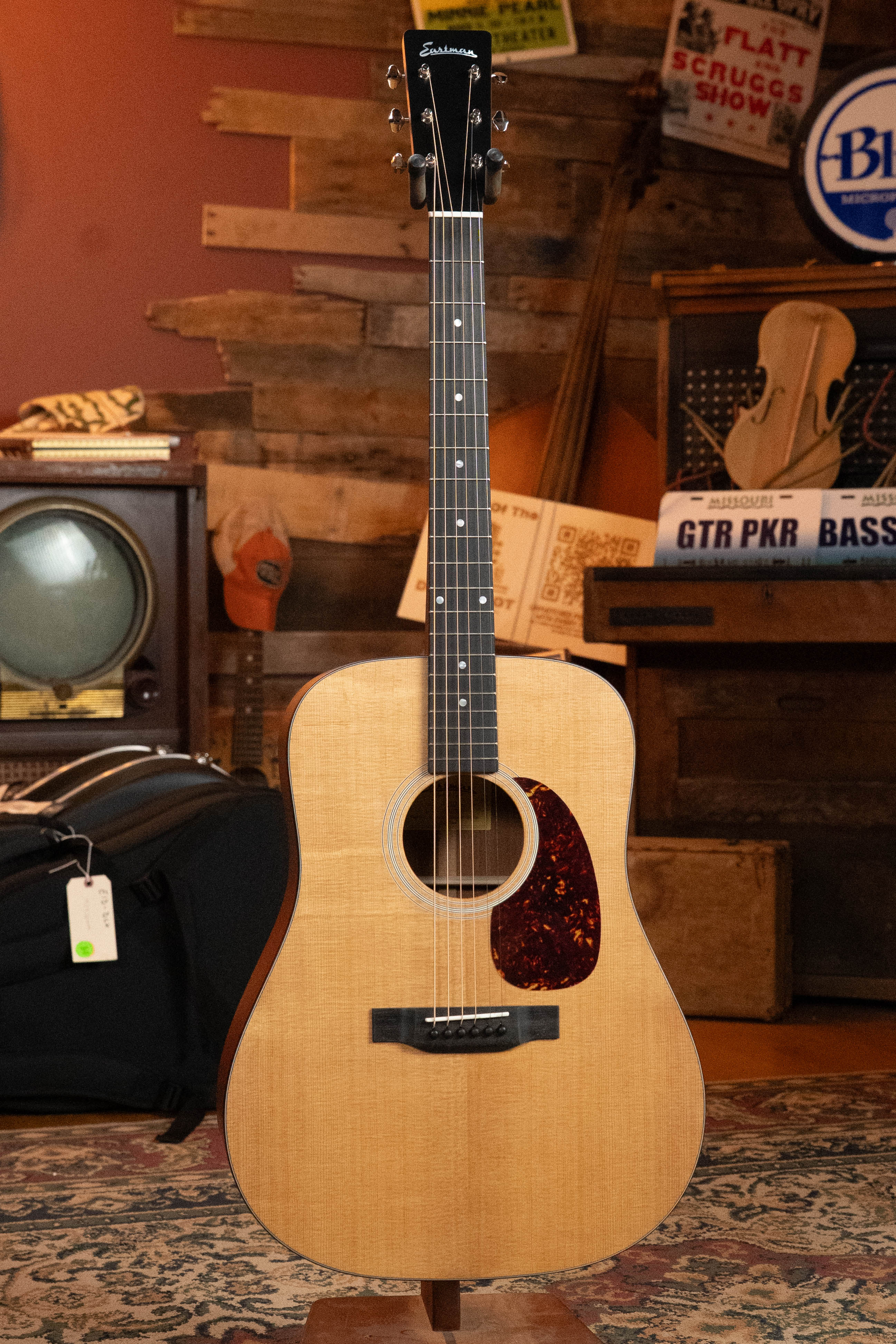 Eastman E1D Sitka/Sapele Dreadnought Acoustic Guitar #7792