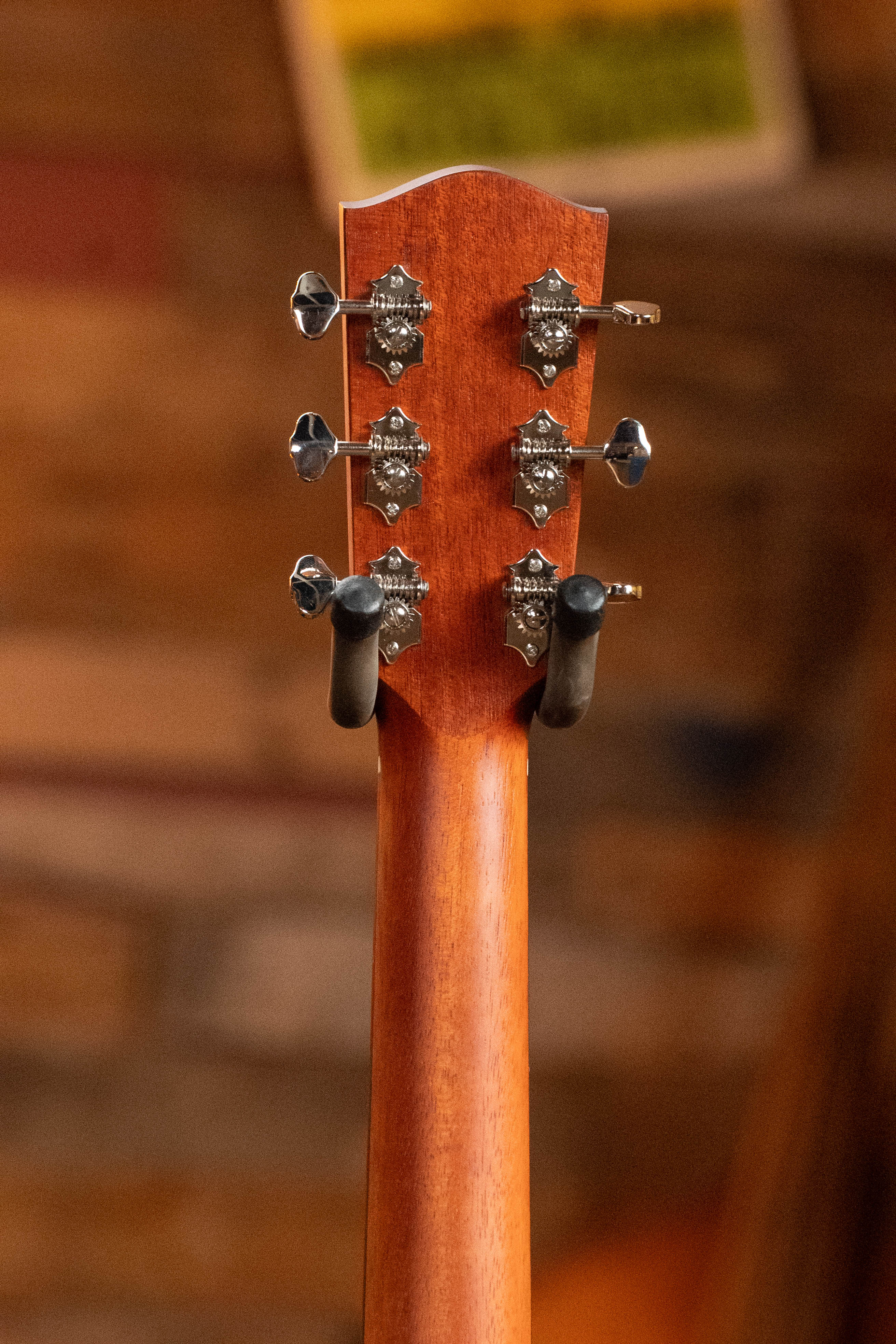 Eastman E1SS-SB Sitka/Sapele Sunburst Slope Shoulder Dreadnought Acoustic Guitar #8068