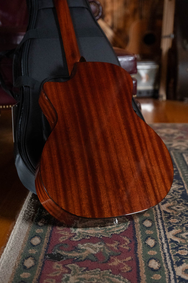 Eastman AC122-1CE-DLX Gloss Grand Auditorium Cutaway Acoustic-Electric Guitar #9634