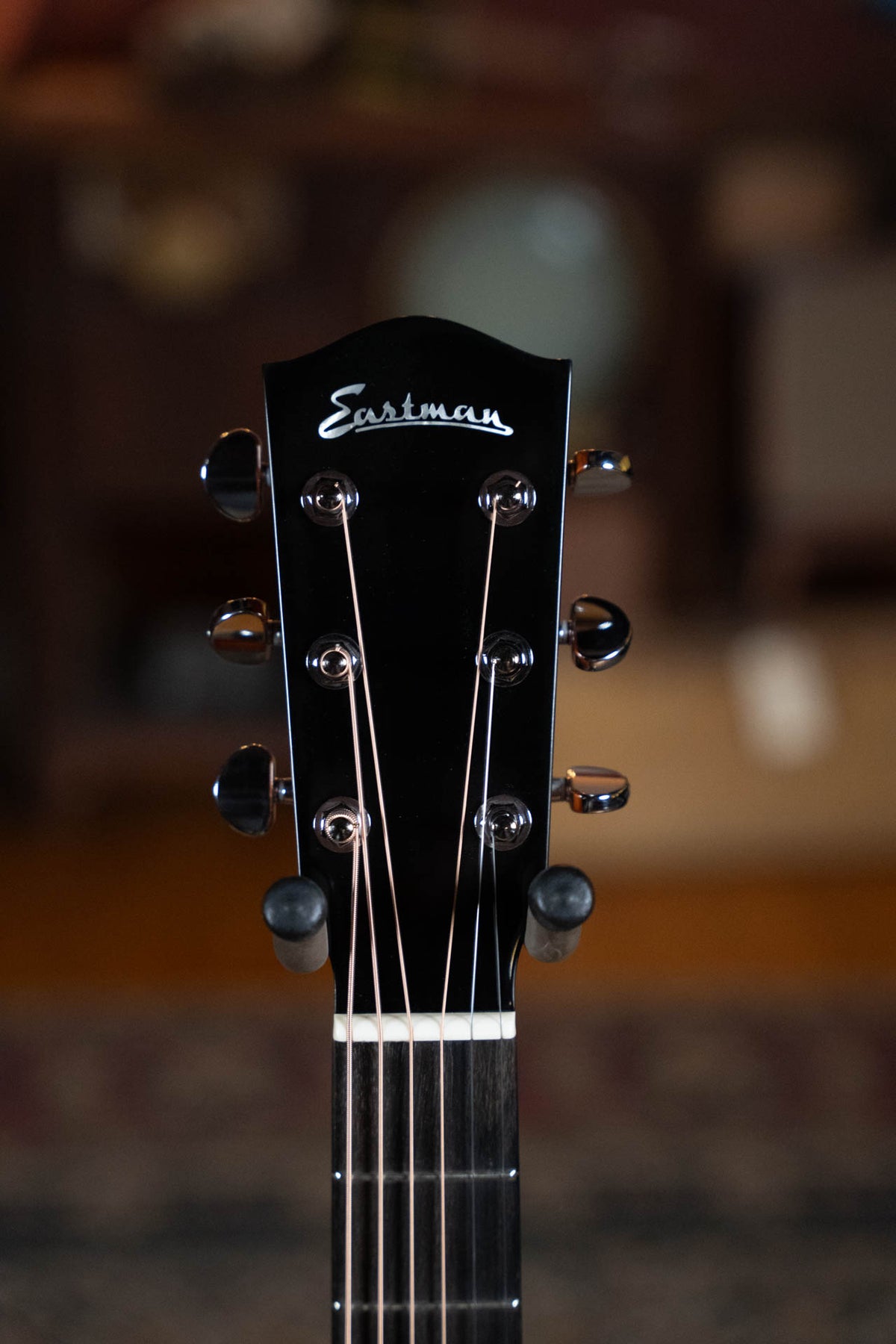 Eastman AC122-1CE-DLX Gloss Grand Auditorium Cutaway Acoustic-Electric Guitar #9634