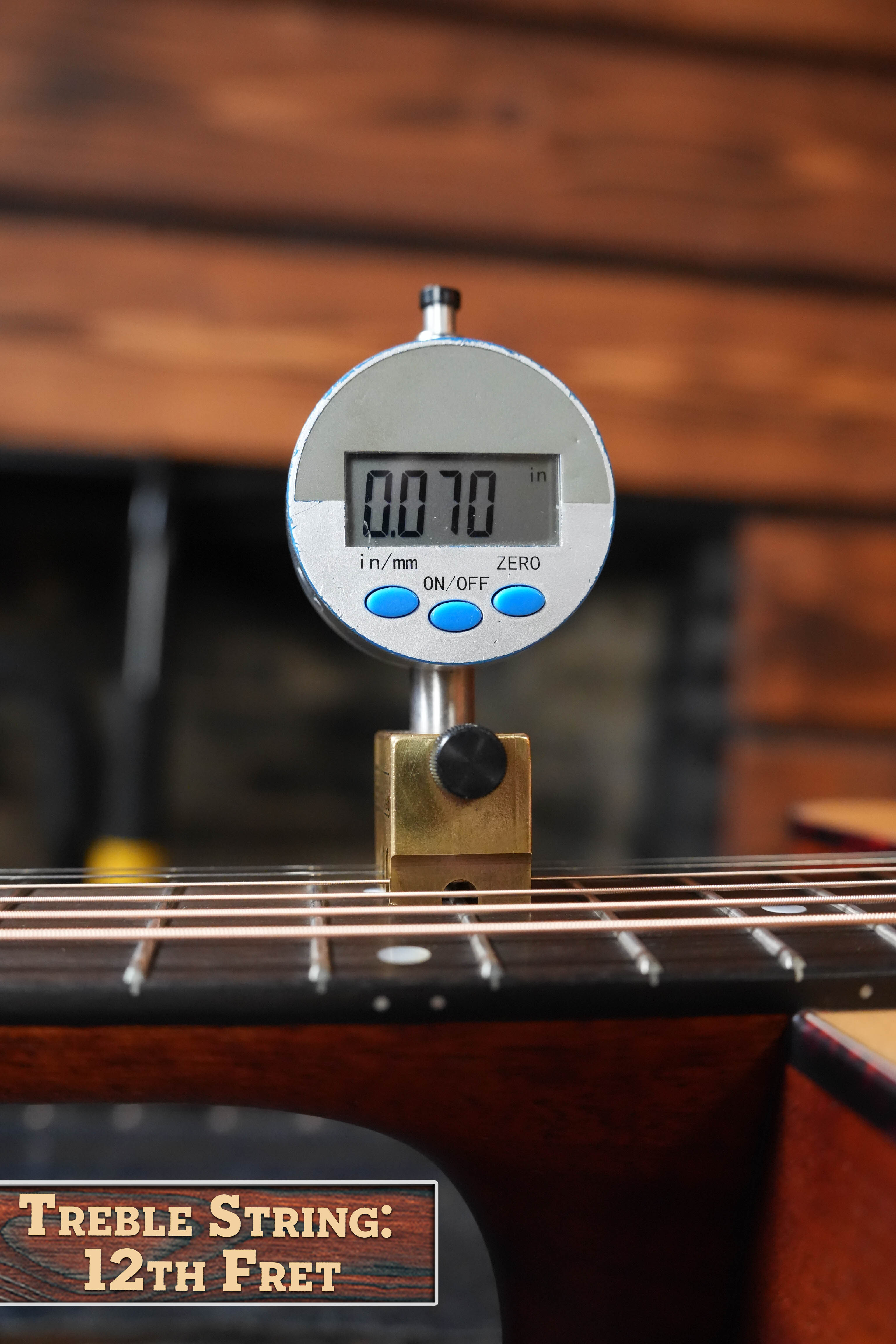 Eastman AC122-1CE Sitka/Sapele Natural Finish Grand Auditorium Cutaway Guitar w/Fishman Pickup #8979