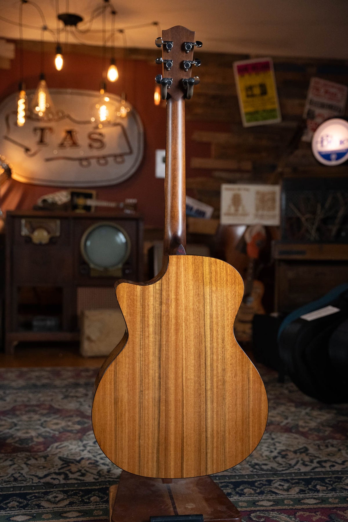 Eastman AC222CE-DLX-GB Goldburst Cutaway Grand Auditorium Acoustic-Electric Guitar #6967