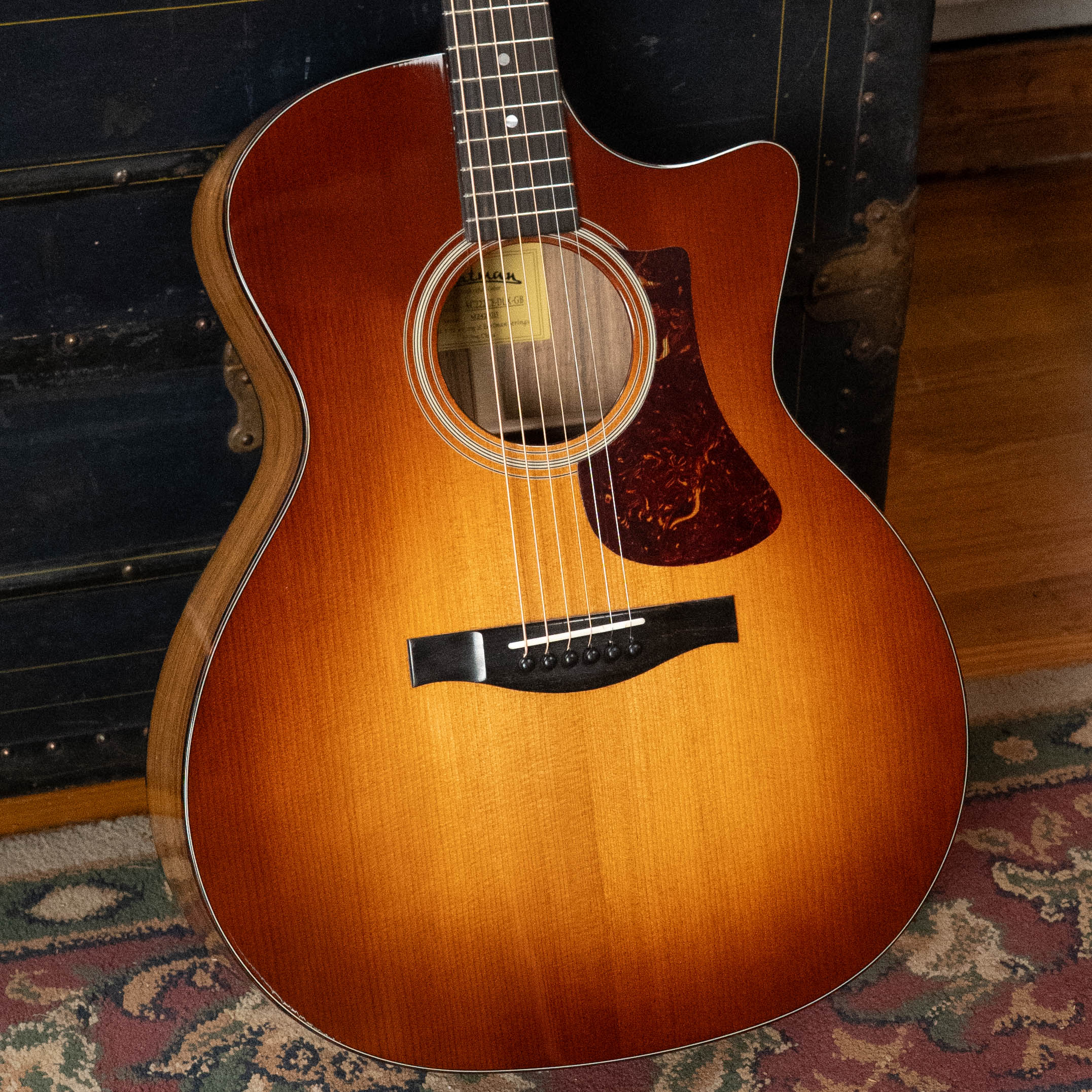 Eastman AC222CE-DLX-GB Sitka/Ovangkol Goldburst Cutaway Grand Auditorium Guitar w/Fishman Pickup #0213