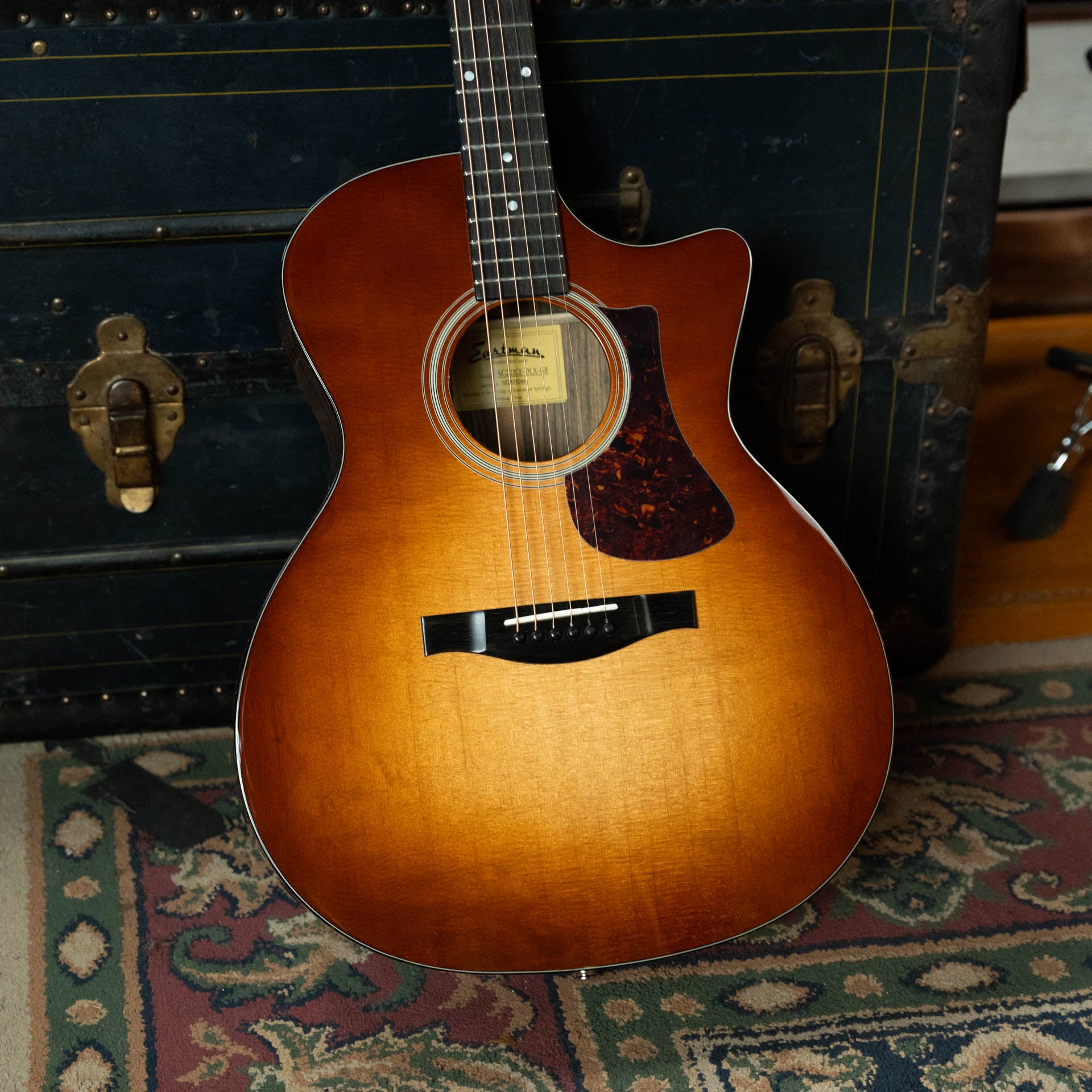 Eastman AC222CE-DLX-GB Sitka/Ovangkol Goldburst Cutaway Grand Auditorium Guitar w/Fishman Pickup #5248