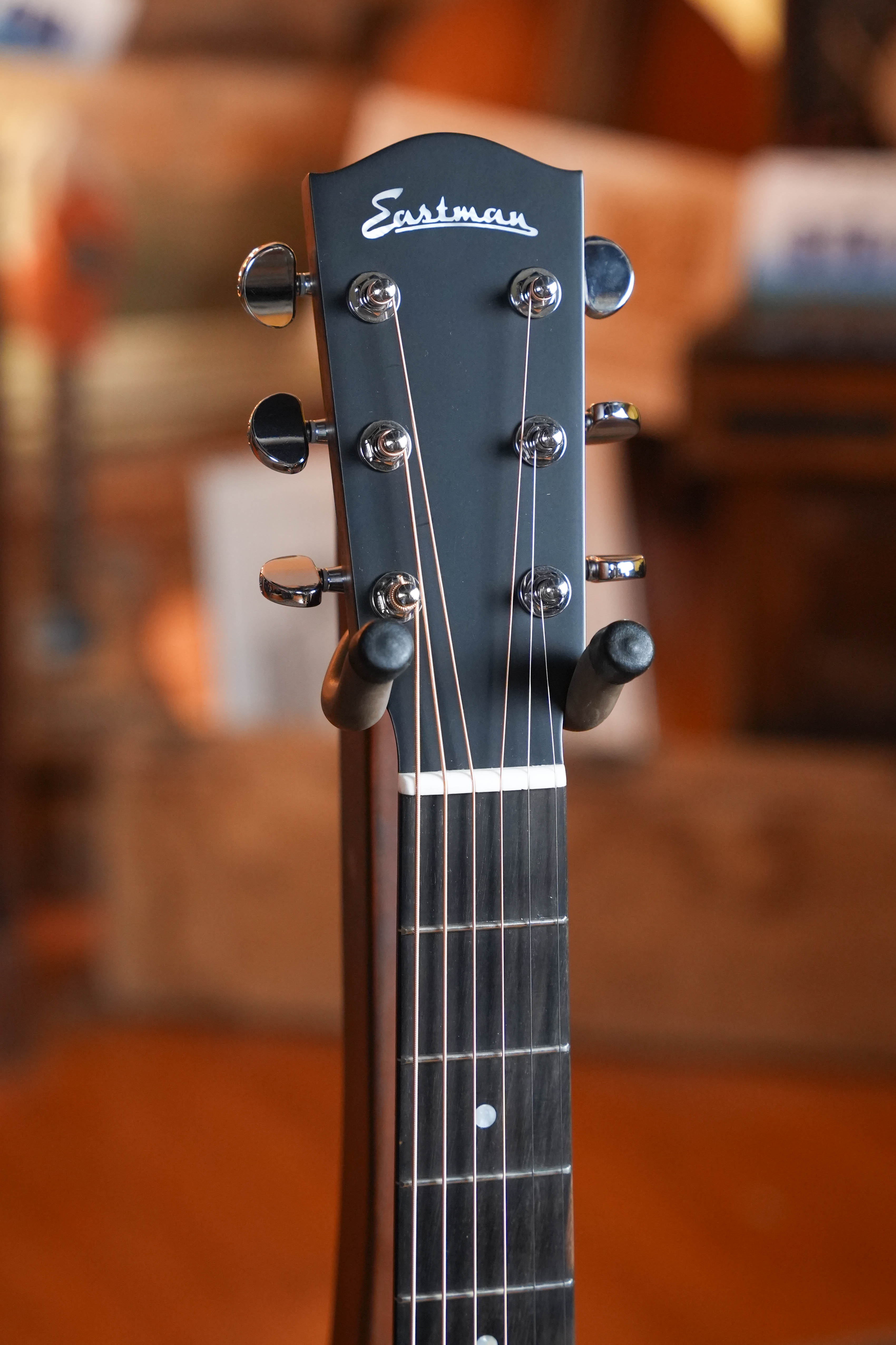 Eastman AC222CE Sitka/Ovangkol Grand Auditorium Cutaway Guitar w/Pickup #7484