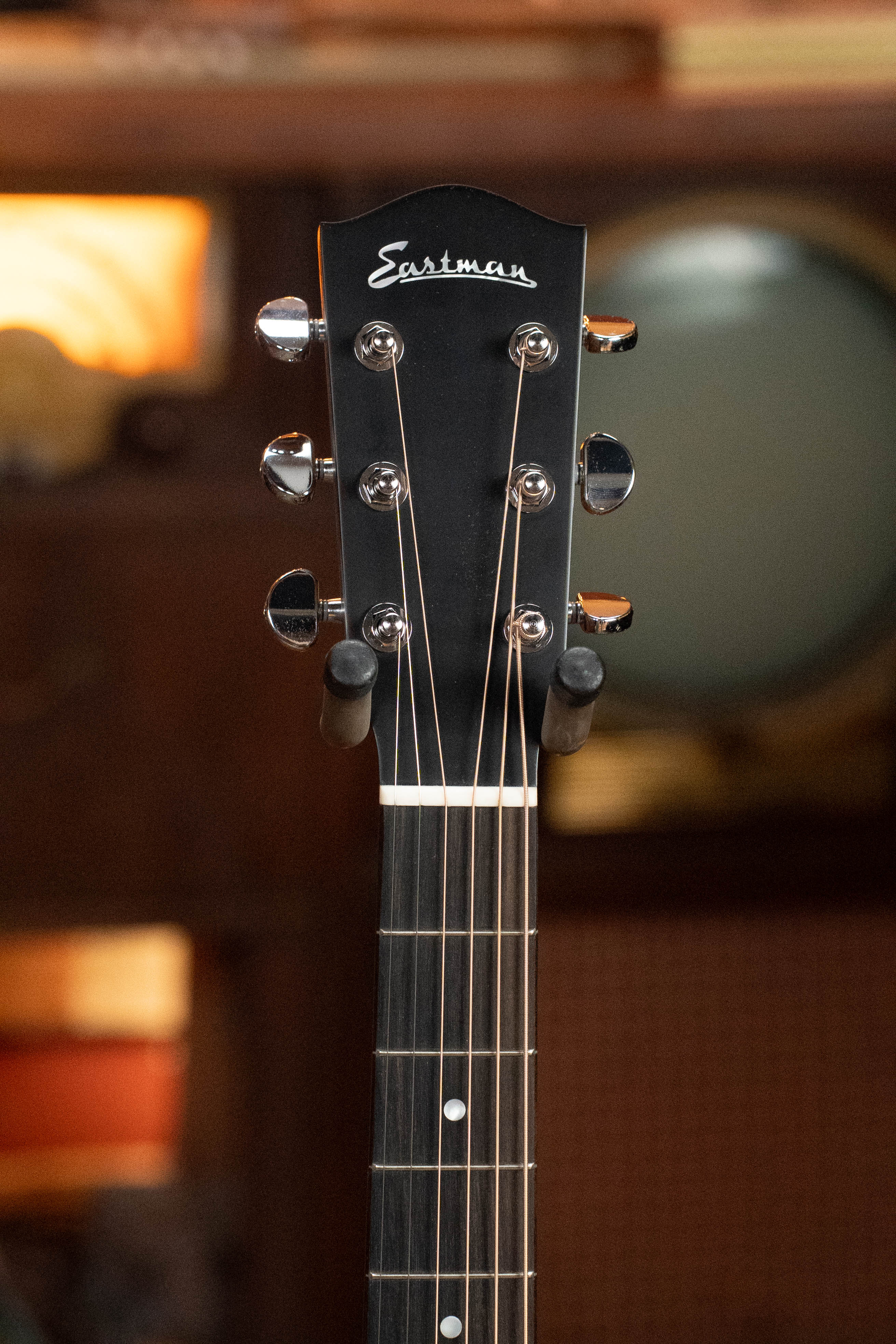 Eastman AC222LCE Sitka/Ovangkol *Left-Handed* Grand Auditorium Guitar w/Fishman Pickup #9827