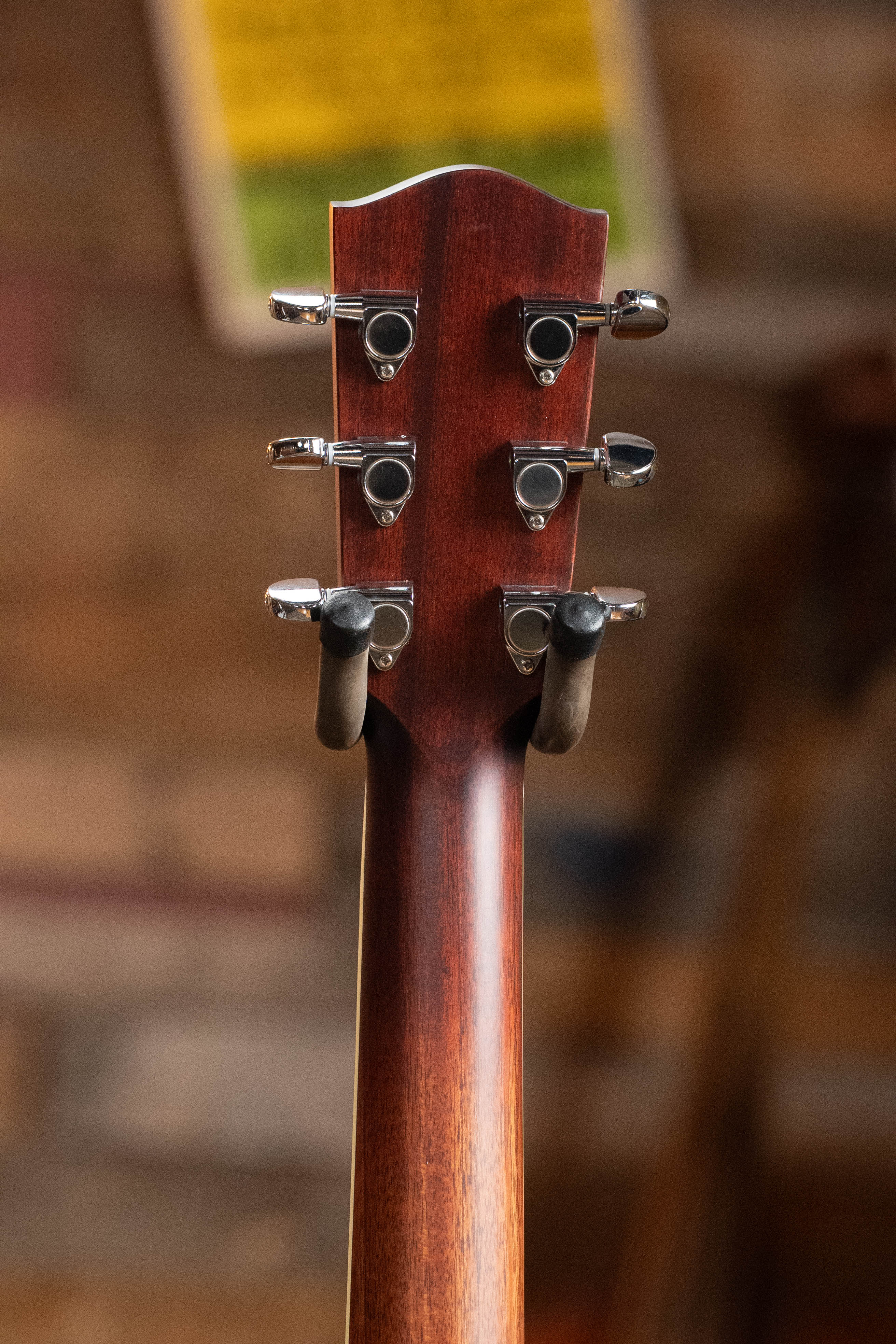 Eastman AC322CE Sitka/Mahogany Cutaway Grand Auditorium Guitar w/LR Baggs Pickup #2402