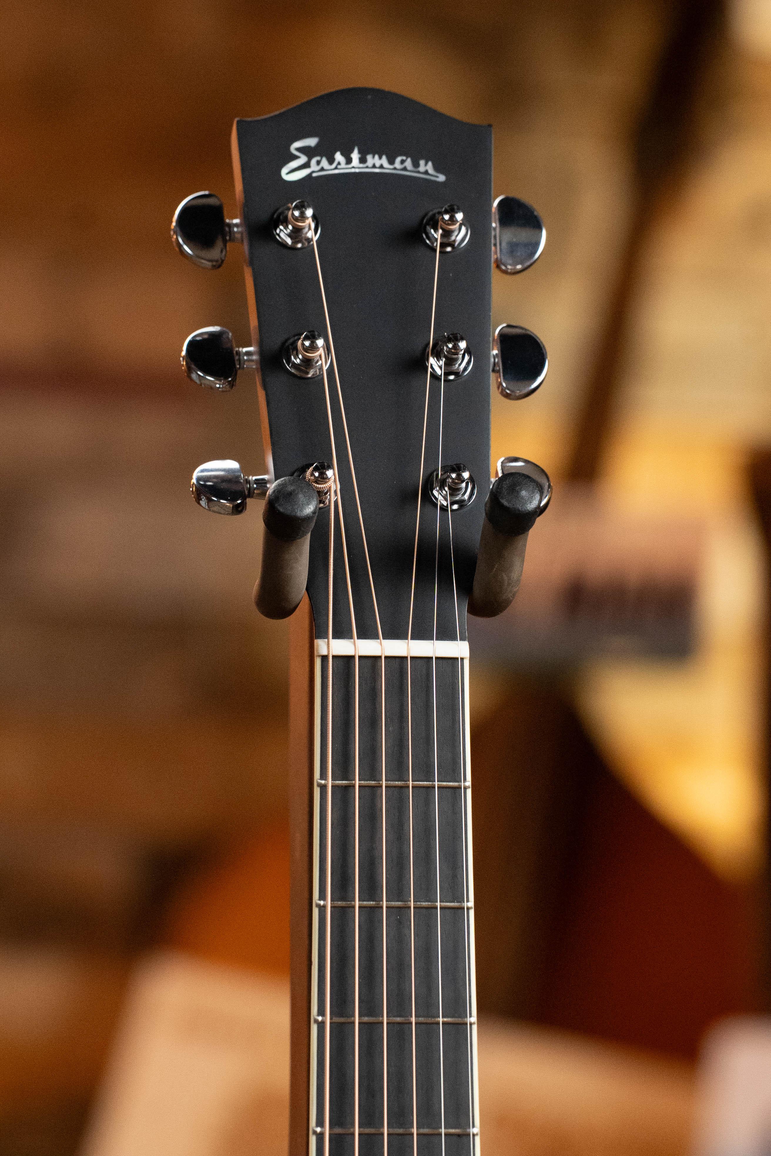 Eastman AC322CE Sitka/Mahogany Cutaway Grand Auditorium Guitar w/LR Baggs Pickup #3249