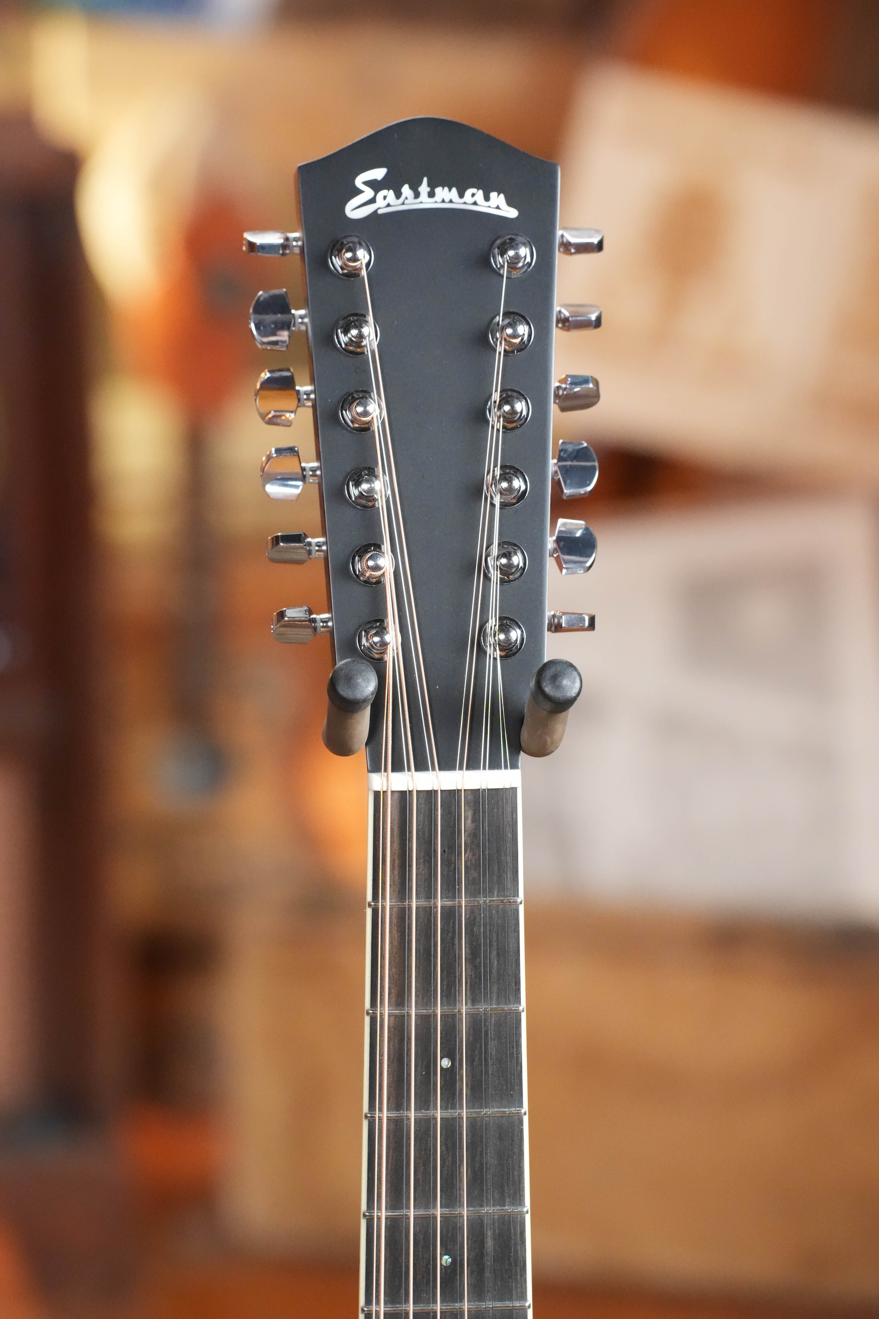 Eastman AC330E-12-SB Sitka/Mahogany Jumbo 12-String Sunburst Guitar w/LR Baggs Pickup #3425