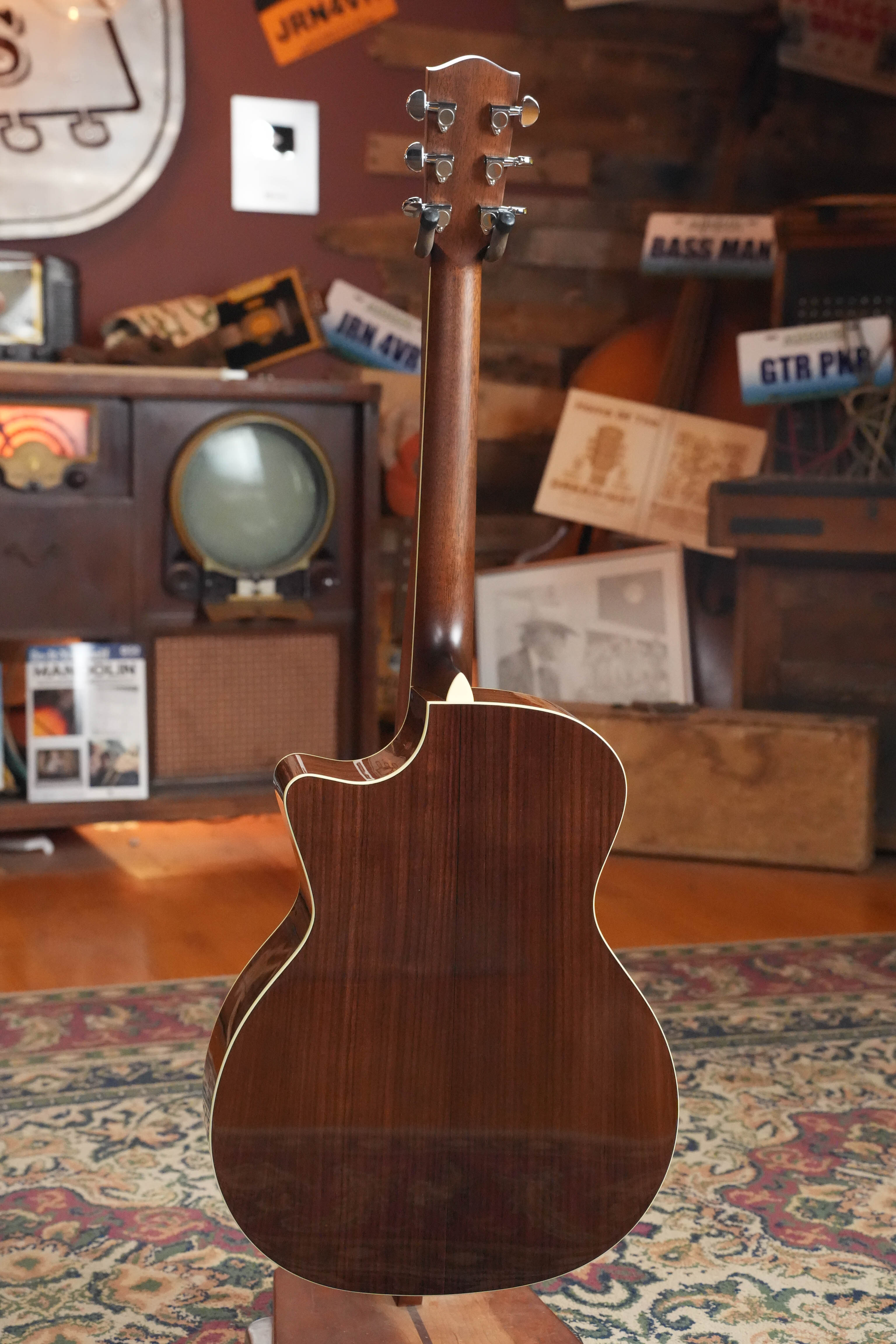 Eastman AC422CE Natural Gloss Grand Auditorium Acoustic Guitar w/ Electronics #0081