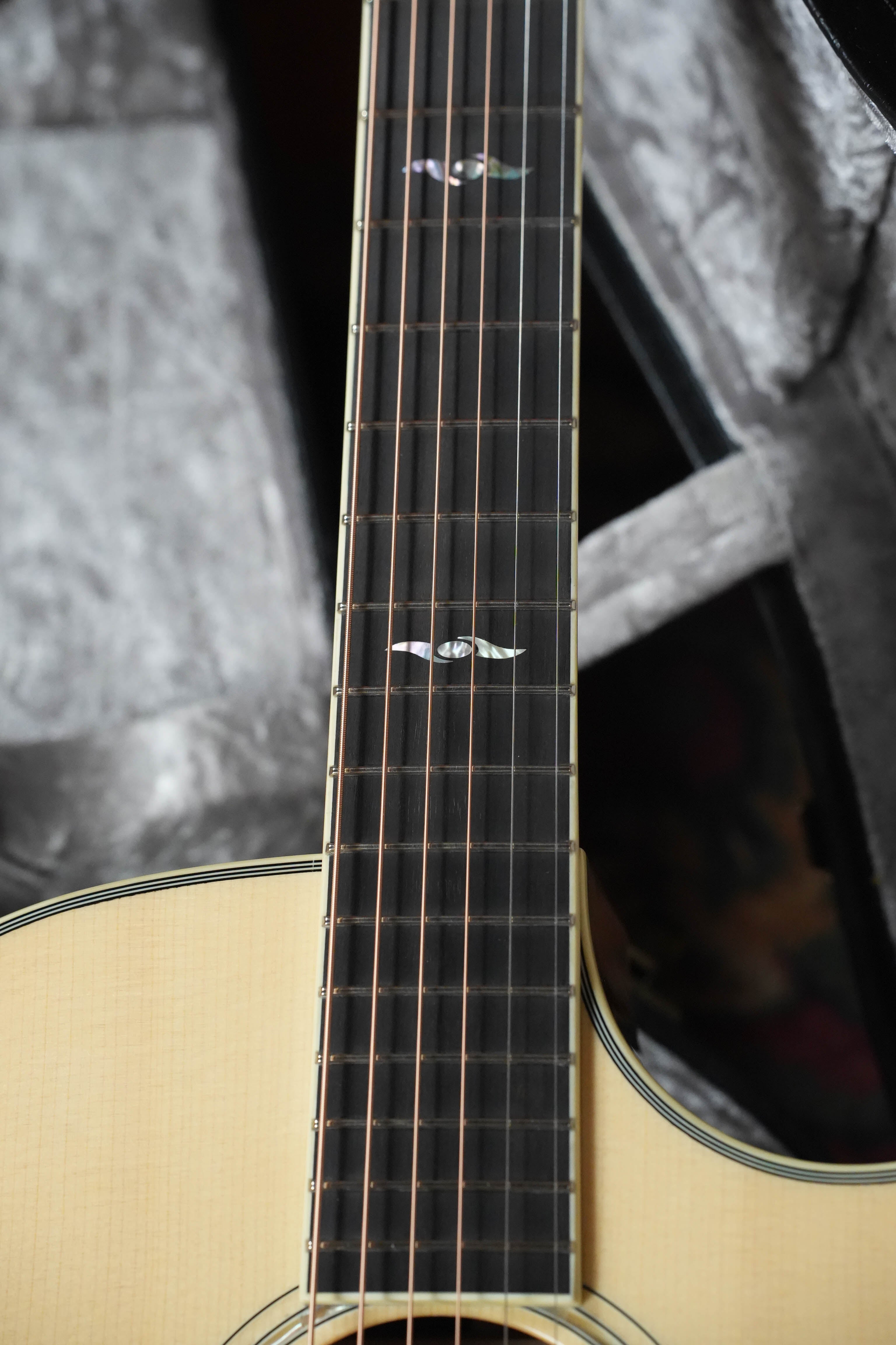 Eastman AC422CE Natural Gloss Grand Auditorium Acoustic Guitar w/ Electronics #0081