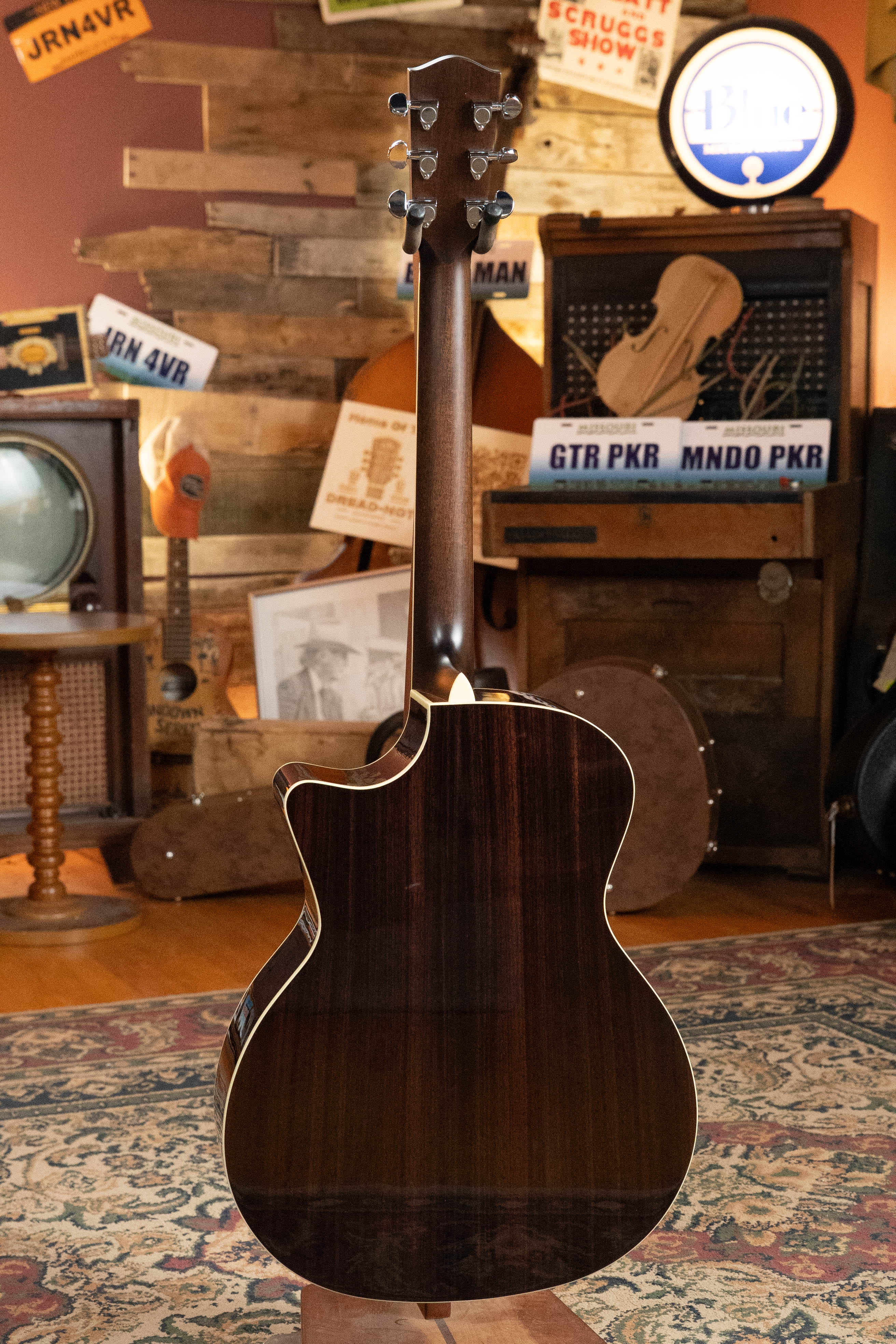 Eastman AC422CE Sitka/Rosewood Cutaway Grand Auditorium Guitar w/LR Baggs Pickup #9843