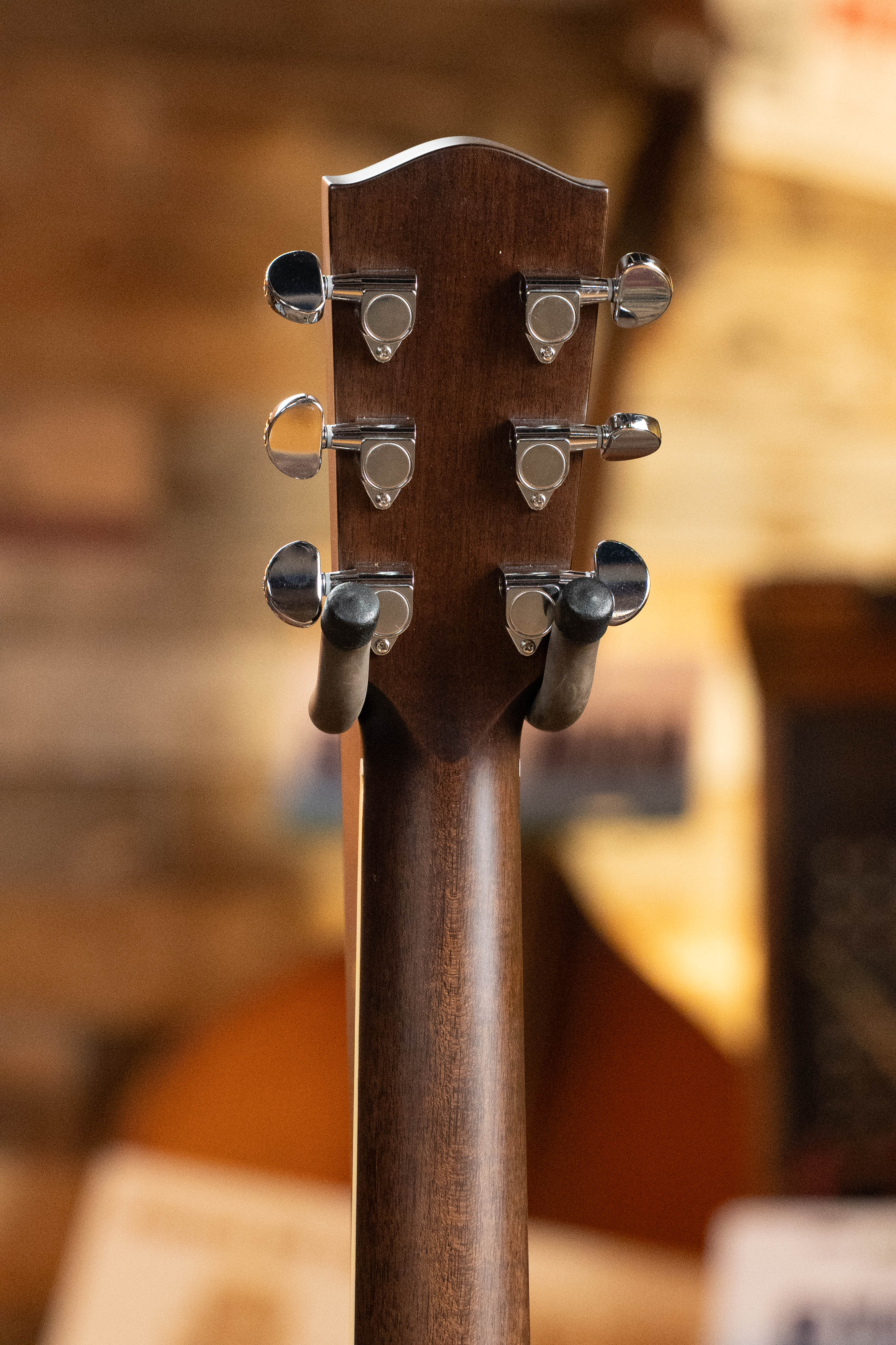 Eastman AC422CE Sitka/Rosewood Cutaway Grand Auditorium Guitar w/LR Baggs Pickup #9843