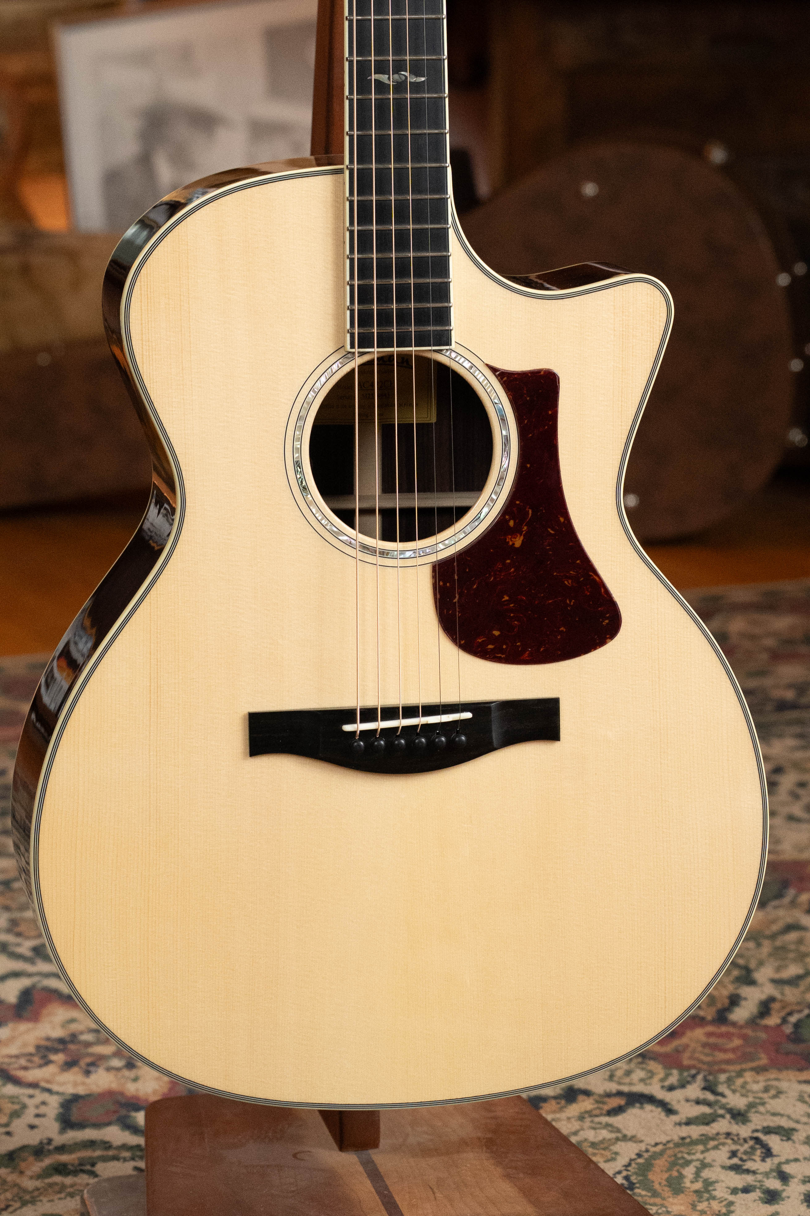 Eastman AC422CE Sitka/Rosewood Cutaway Grand Auditorium Guitar w/LR Baggs Pickup #9843