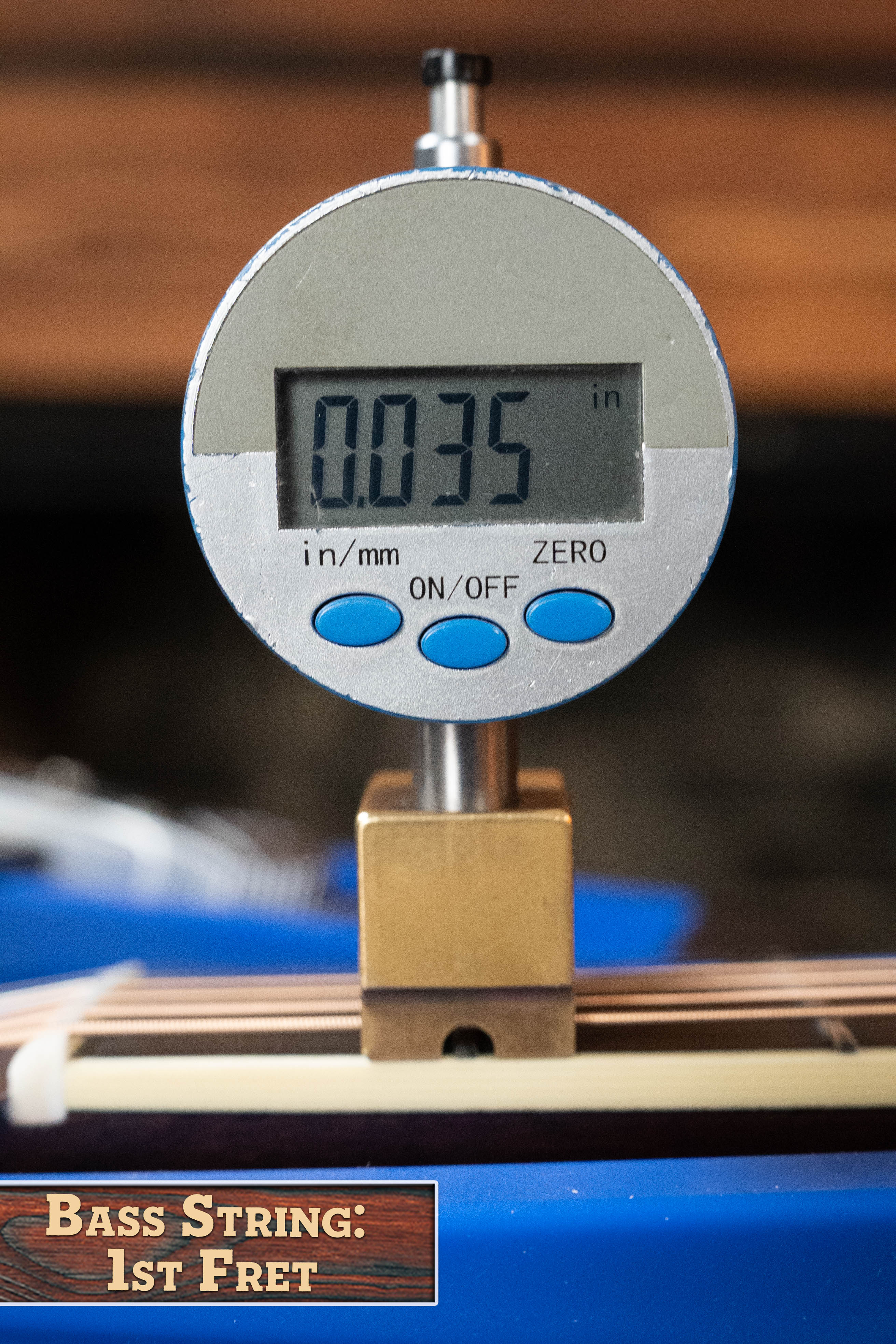 Eastman AC422CE Sitka/Rosewood Cutaway Grand Auditorium Guitar w/LR Baggs Pickup #9843