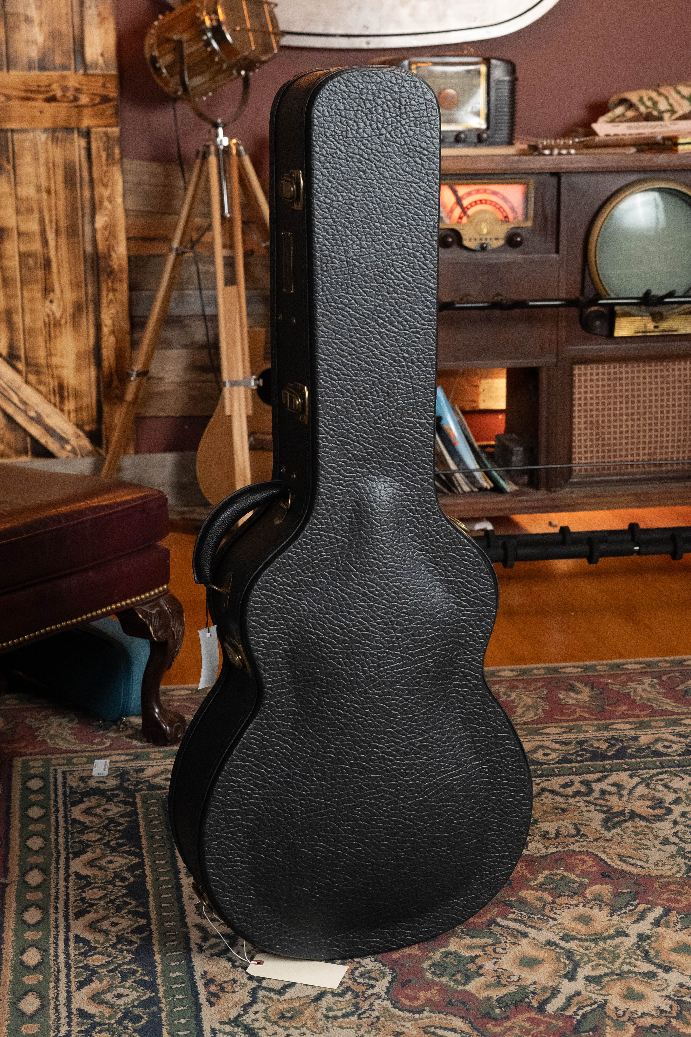 Eastman AC622CE-SB European Spruce/Flamed Maple Sunburst Grand Auditorium Guitar w/Chamfered Edge and Pickup #0568