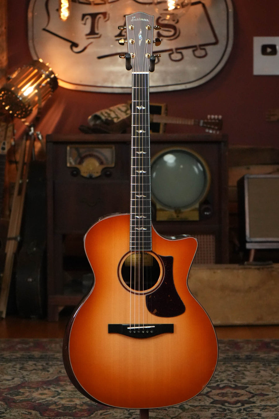 Eastman AC722CE-DF Dakota Fade Finish Grand Auditorium Guitar w/LR Baggs Pickup #1087