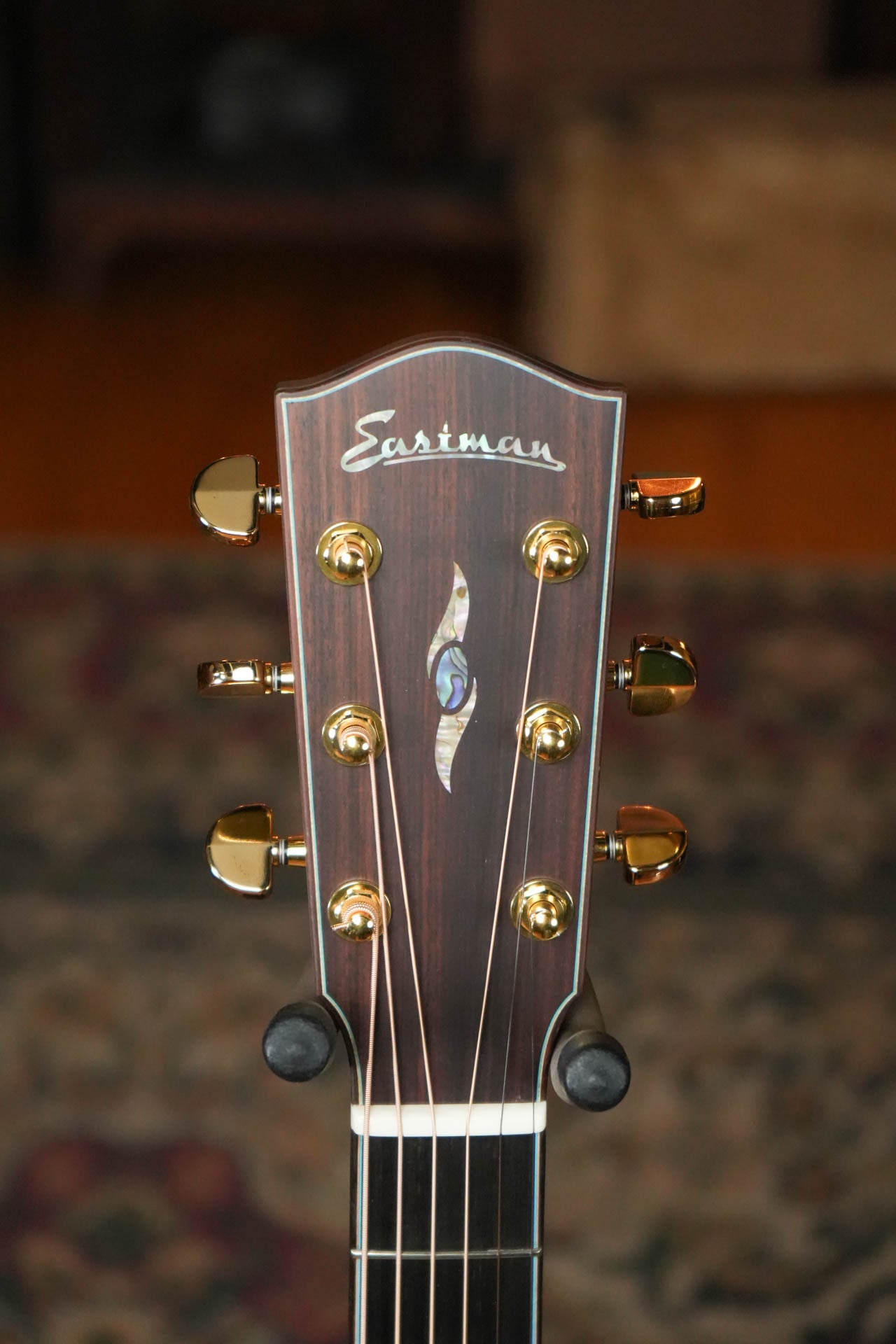 Eastman AC722CE-DF Dakota Fade Finish Grand Auditorium Guitar w/LR Baggs Pickup #1087
