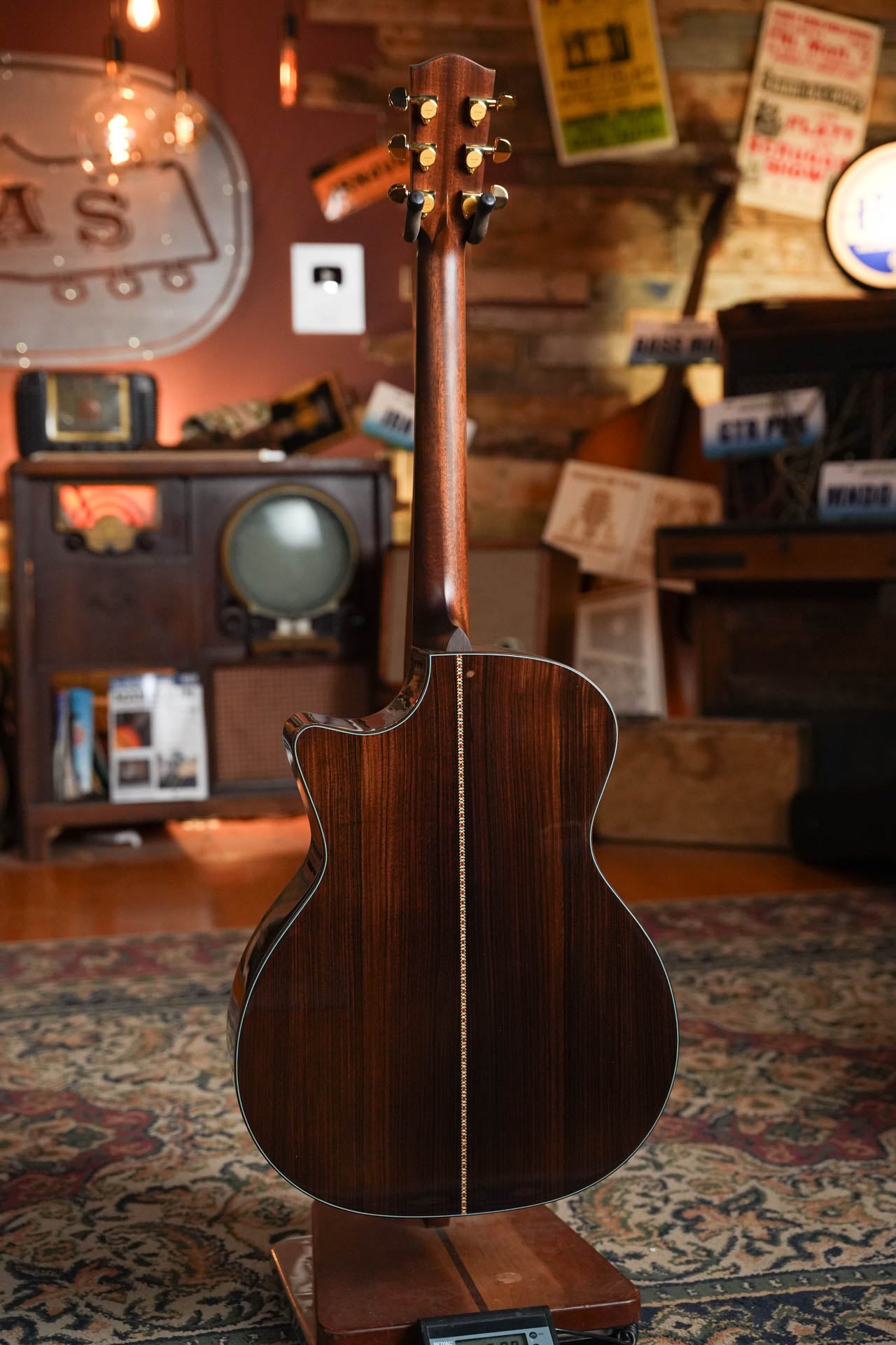 Eastman AC722CE-DF Dakota Fade Finish Grand Auditorium w/LR Baggs Pickup #4323