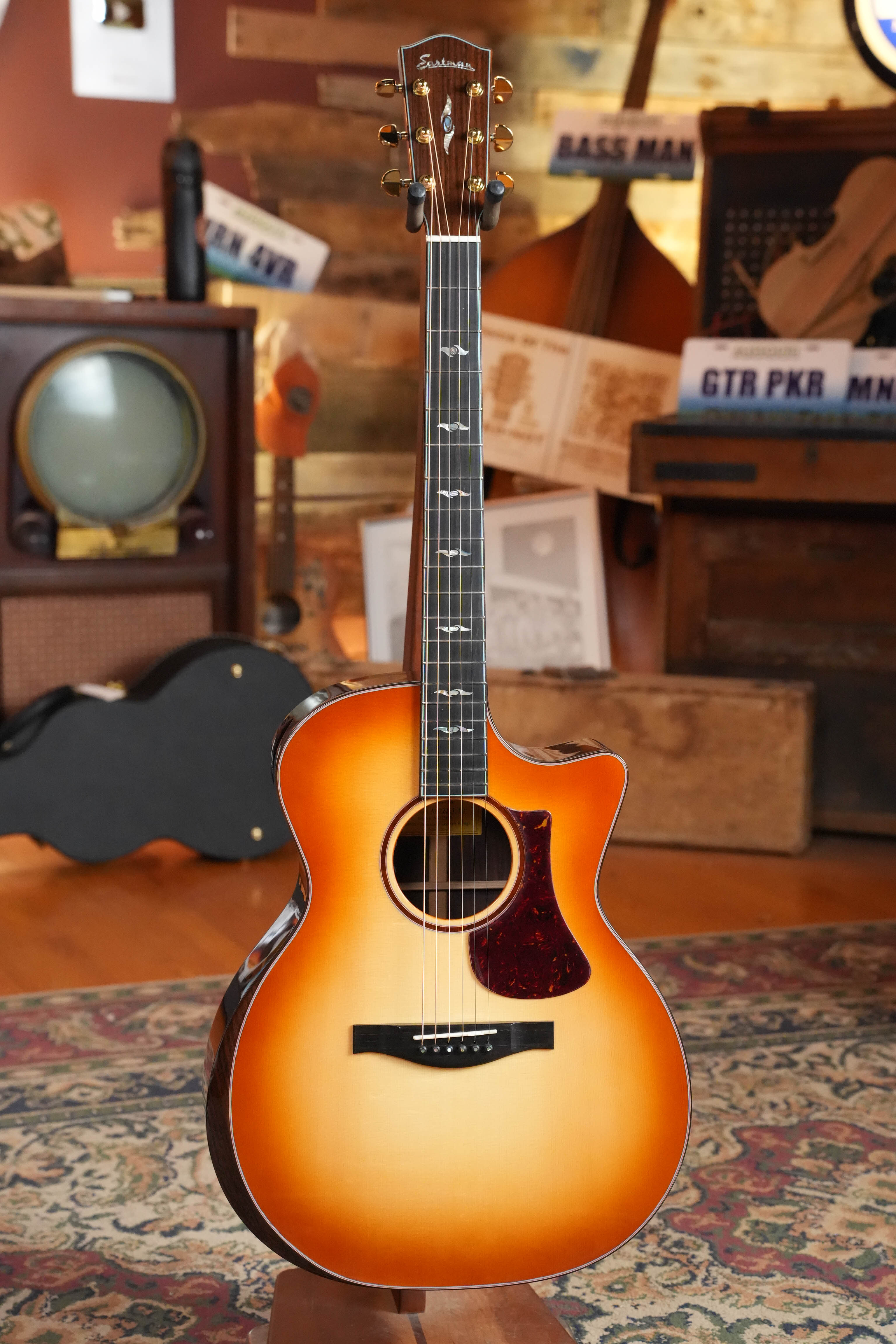 Eastman AC722CE-DF European Spruce/Rosewood Dakota Fade Finish Grand Auditorium w/LR Baggs Pickup #3648