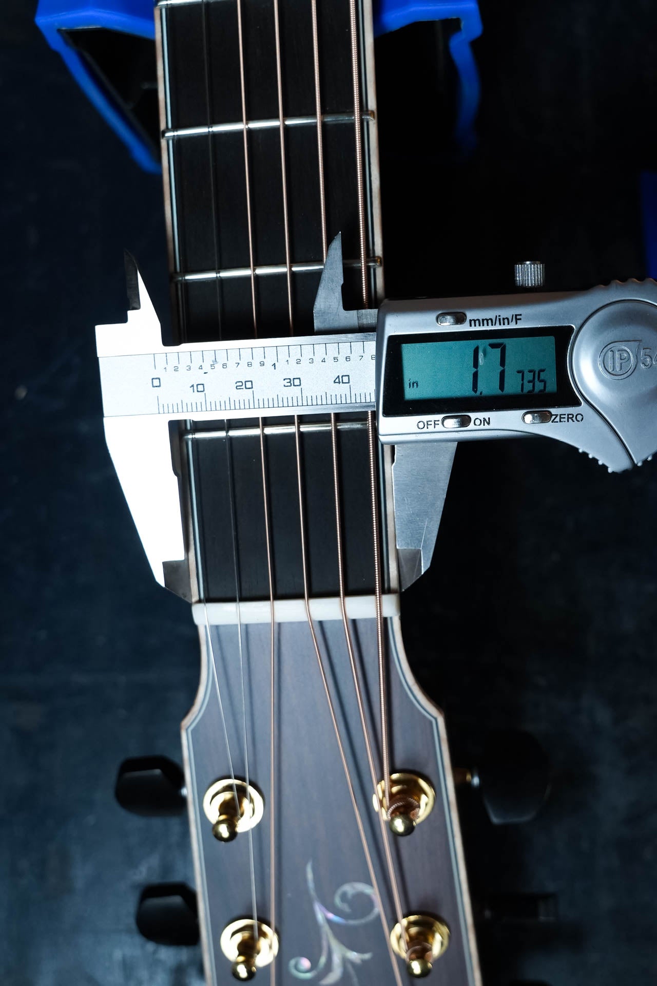 Eastman AC822CE Spruce/Rosewood Grand Auditorium Acoustic Guitar #1095