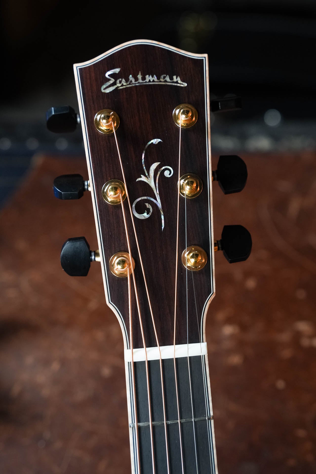 Eastman AC822CE Spruce/Rosewood Grand Auditorium Acoustic Guitar #1095