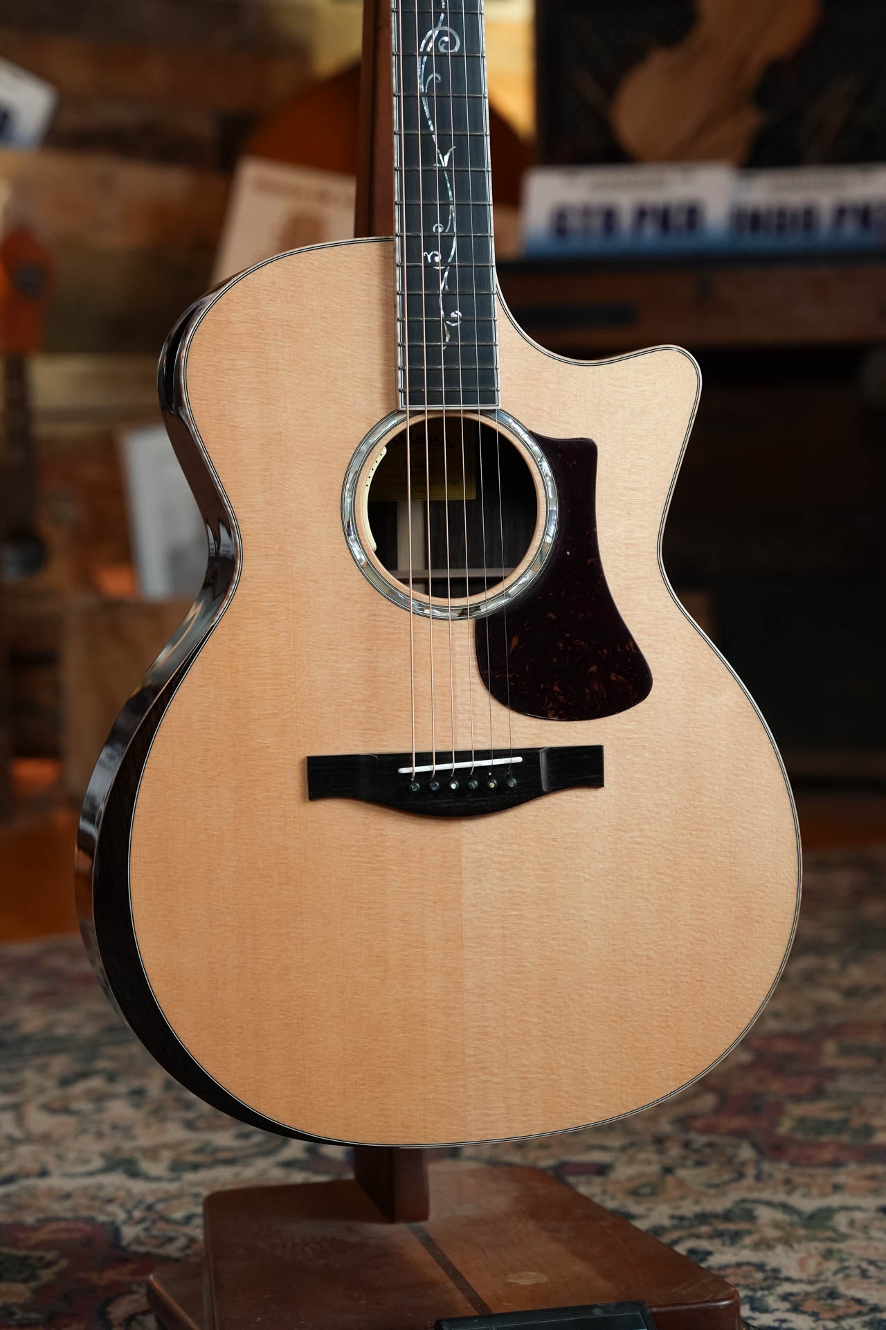 Eastman AC822CE Spruce/Rosewood Grand Auditorium Acoustic Guitar #1095