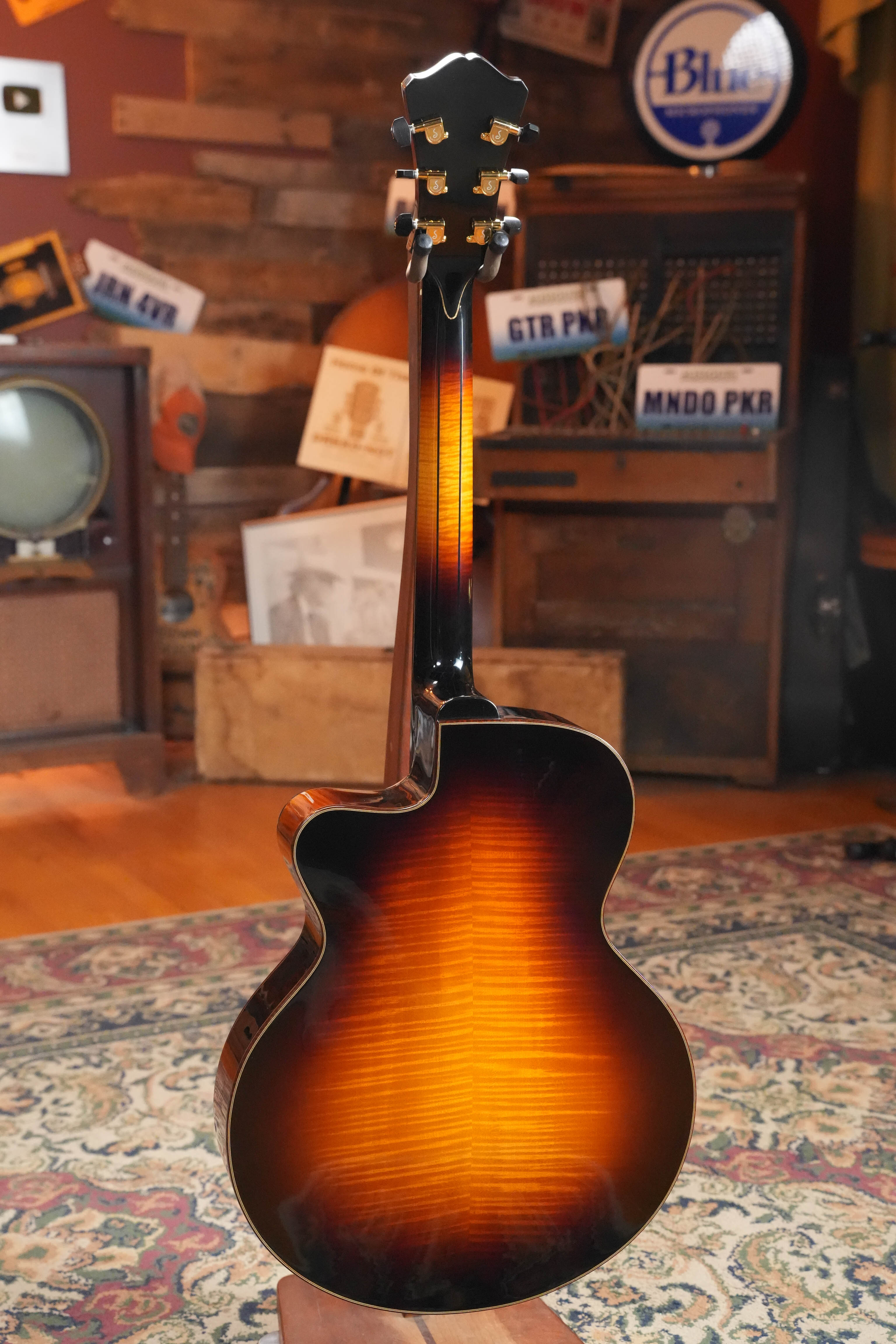 Eastman AR905CE Thermo-Cured Archtop Acoustic-Electric Guitar #0217