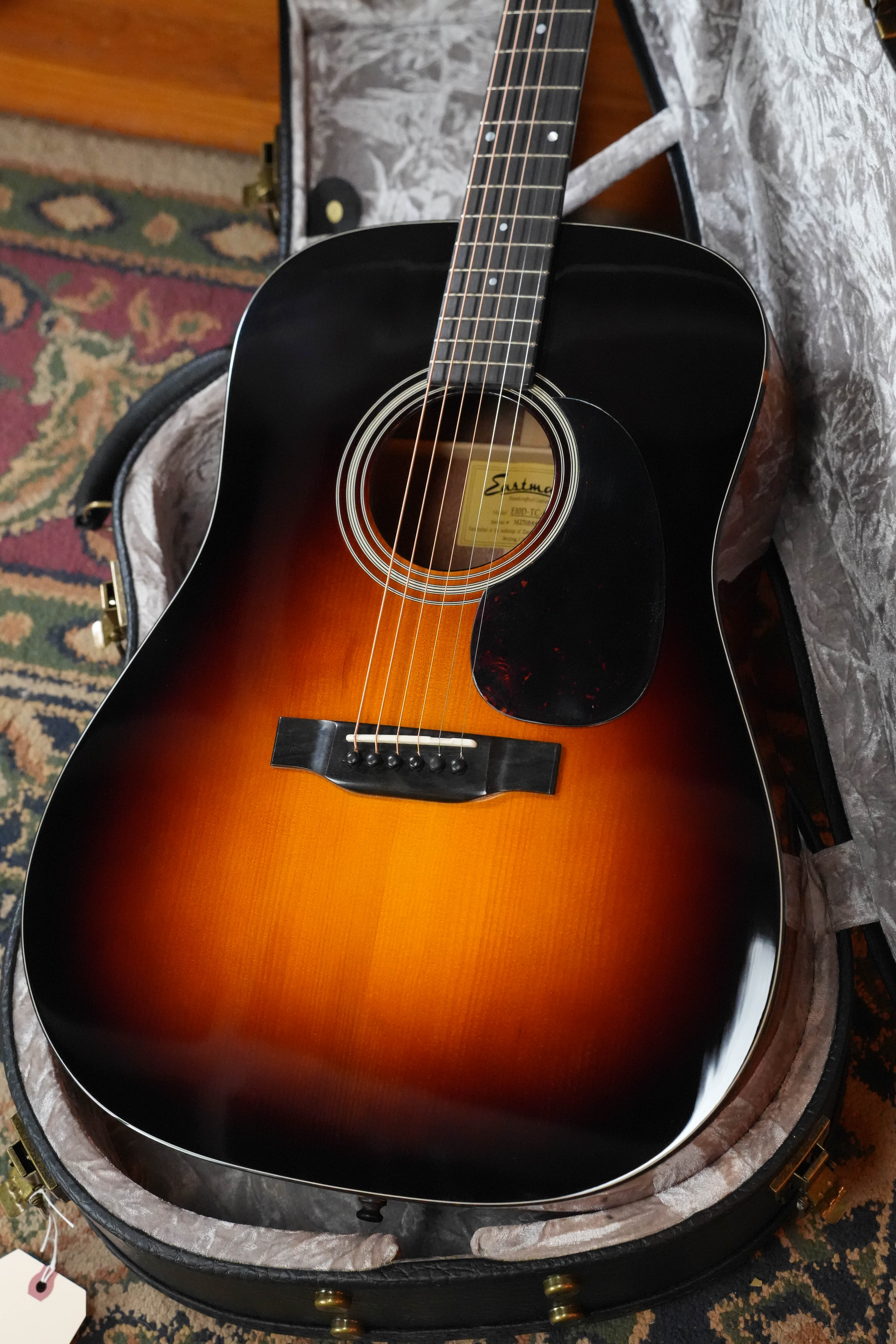 Eastman E10D-TC-SB Thermo-Cured Adirondack/Mahogany Sunburst Dreadnoug