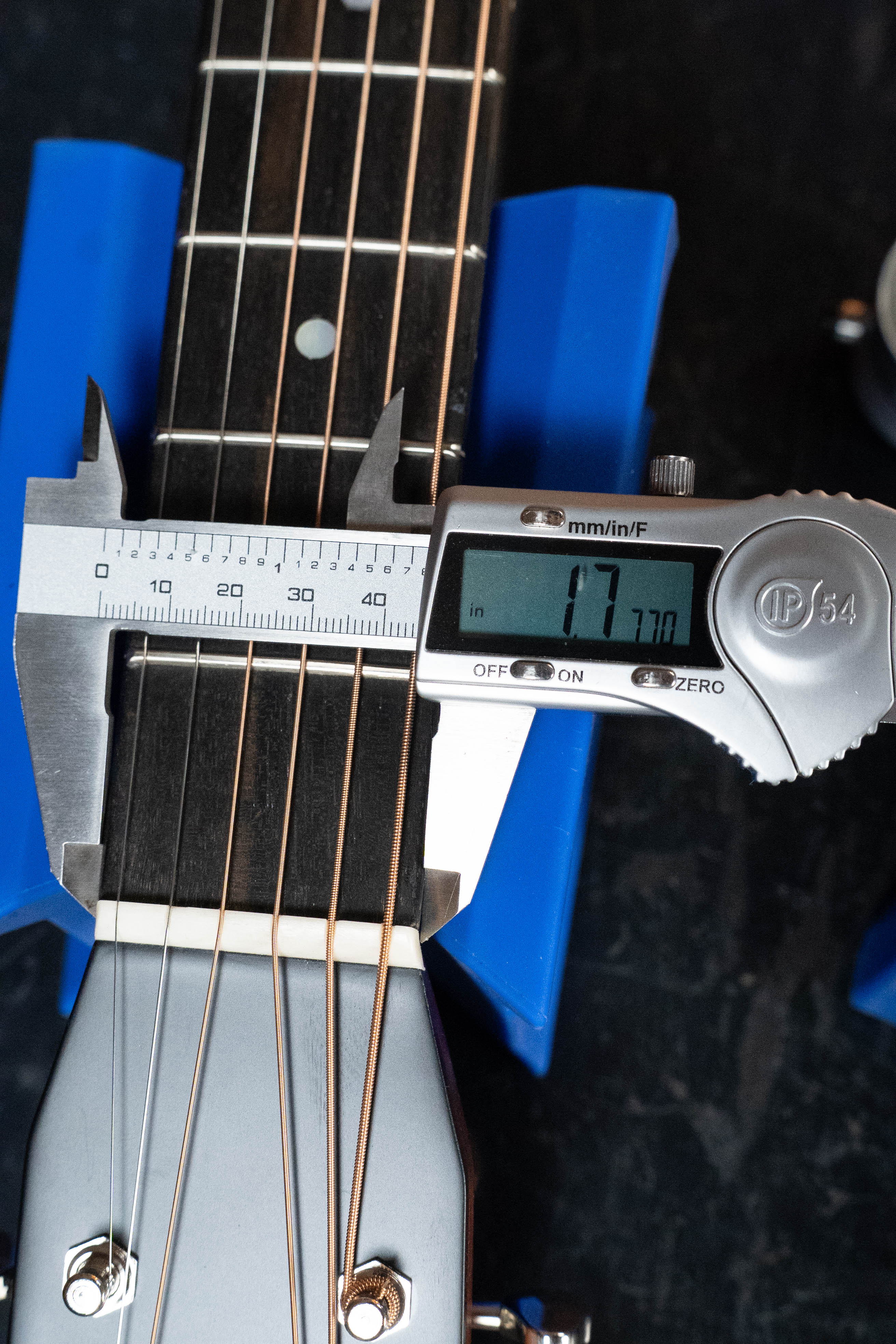 Eastman E10OM-TC Thermo-Cured Adirondack/Mahogany Orchestra Model Acoustic Guitar #2073