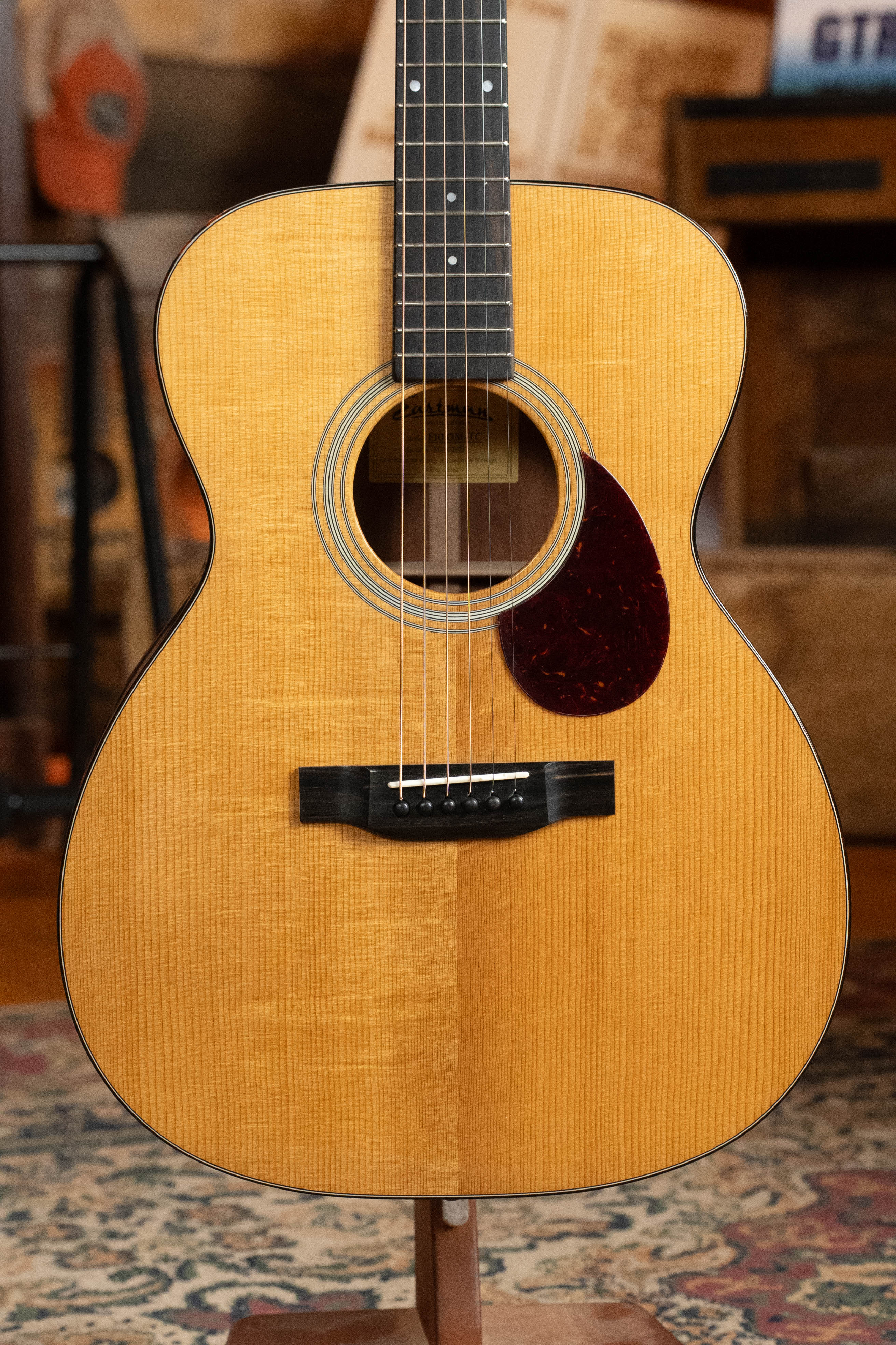 Eastman E10OM-TC Thermo-Cured Adirondack/Mahogany Orchestra Model Acou