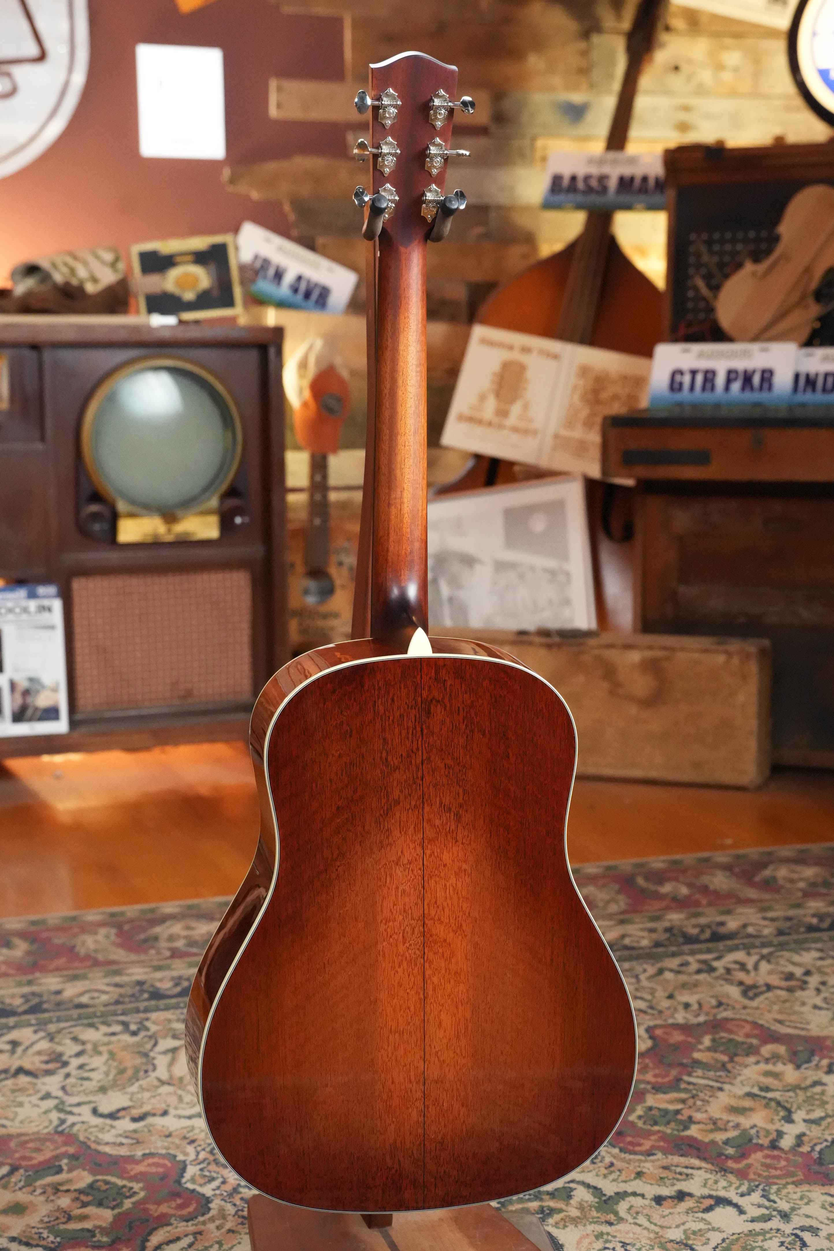 Eastman E10SS-TC Thermo-Cured Adirondack/Mahogany Sunburst Slope Shoulder Dreadnought Acoustic Guitar #0378