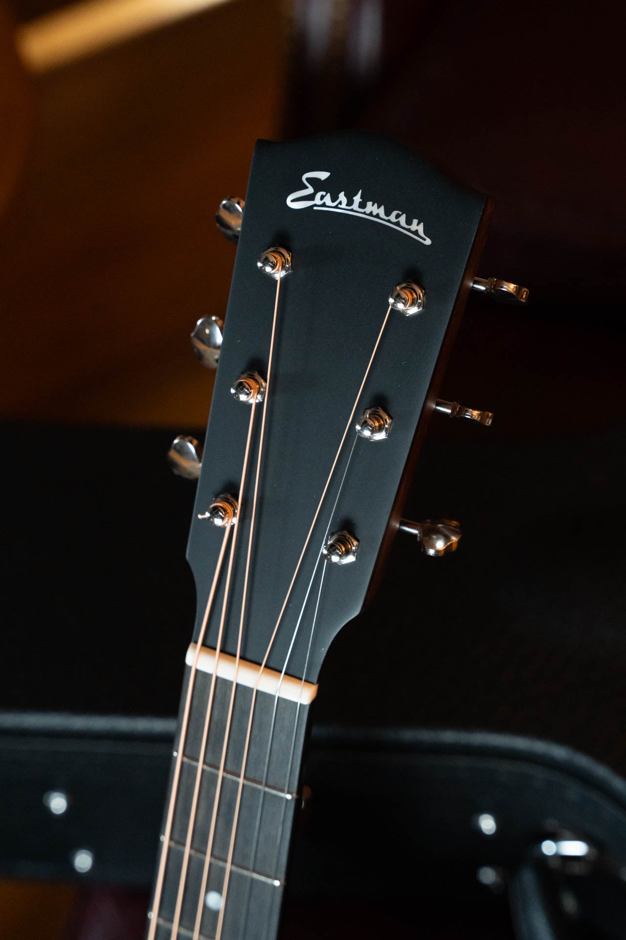 Eastman E10SS-TC Thermo-Cured Adirondack/Mahogany Sunburst Slope Shoulder Dreadnought Acoustic Guitar #3226