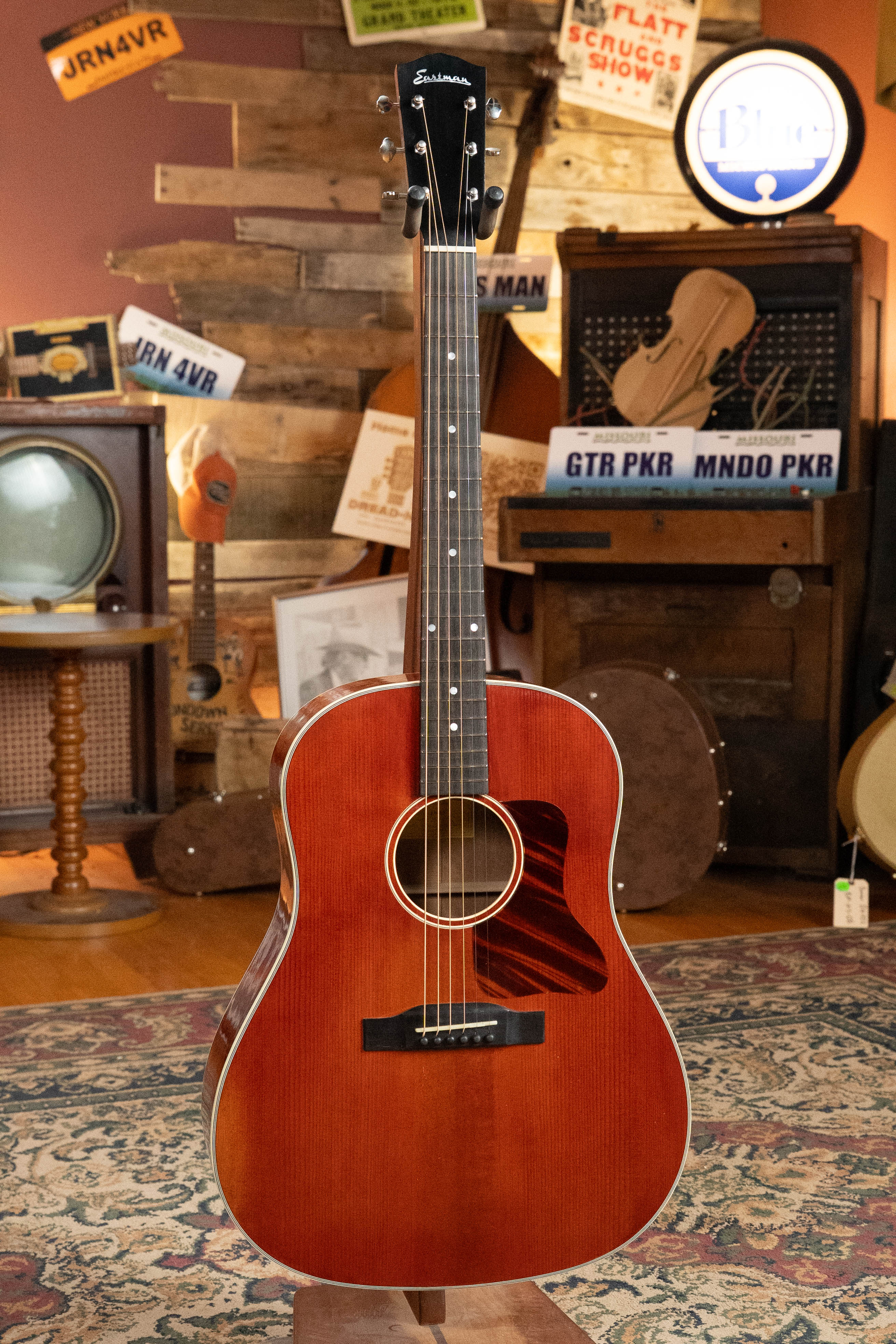 Eastman E10SS/V Adirondack/Mahogany Antique Classic Finish Slope Shoulder Dreadnought Acoustic Guitar #0361
