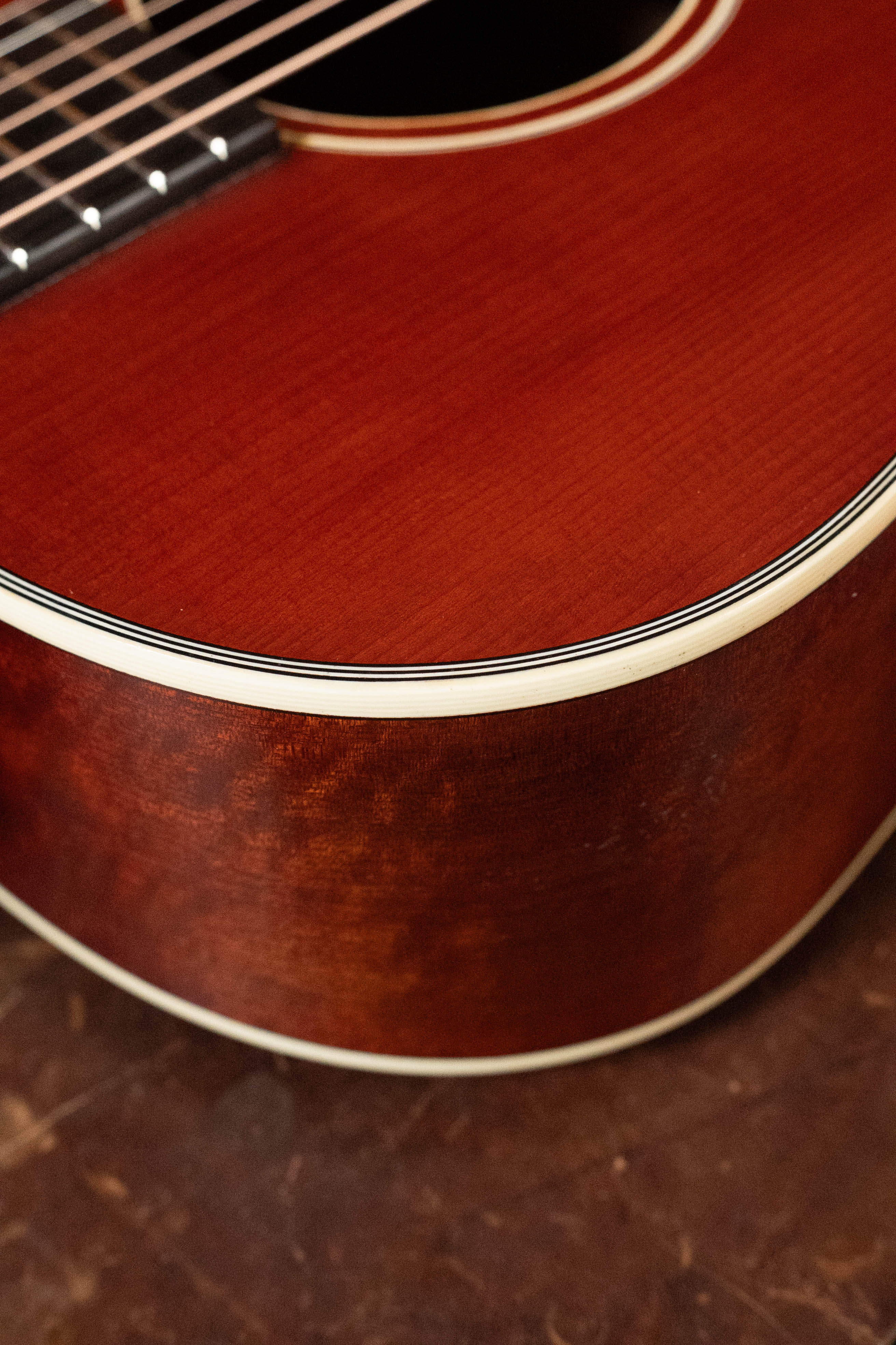 Eastman E10SS/V Adirondack/Mahogany Antique Classic Finish Slope Shoulder Dreadnought Acoustic Guitar #0363