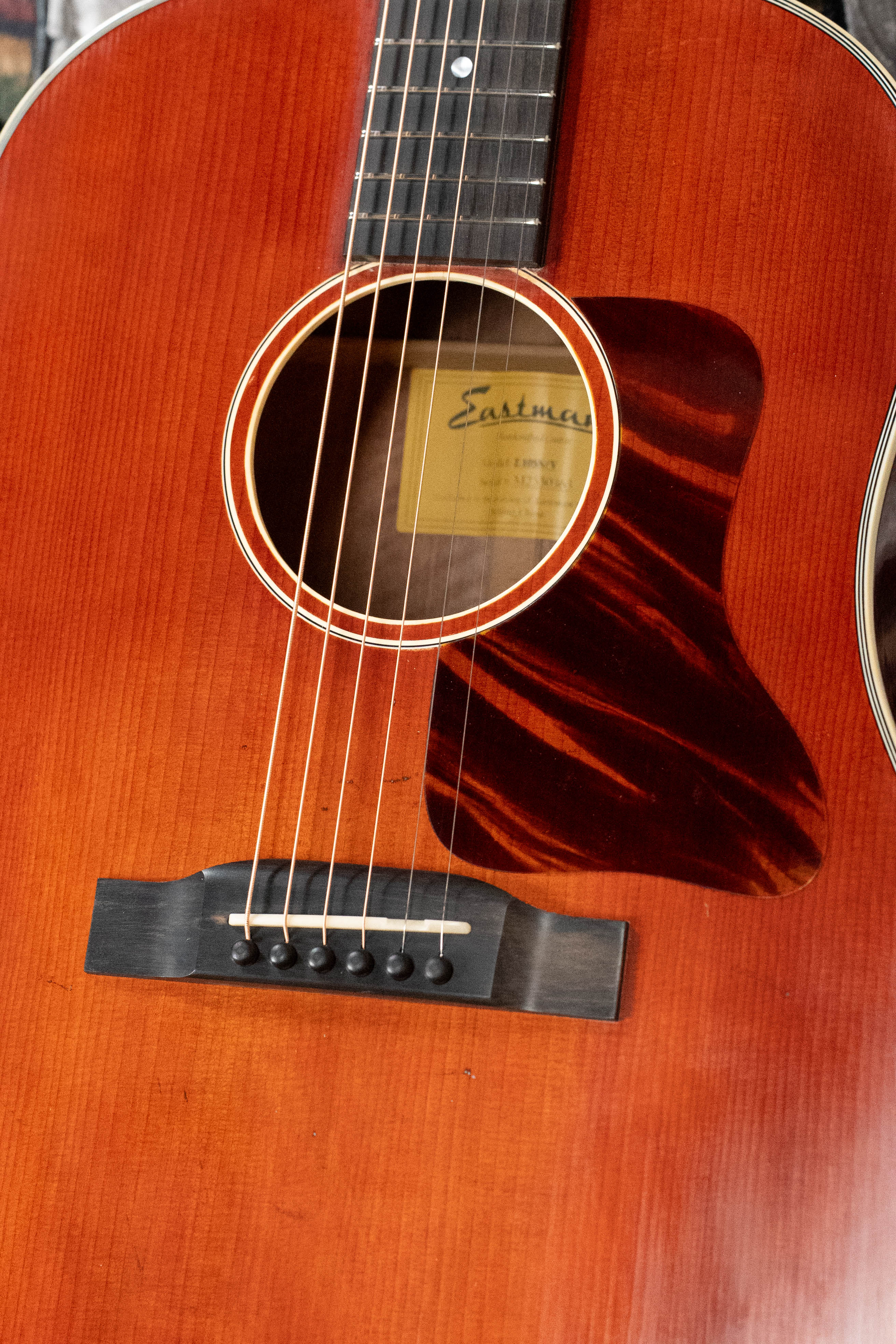 Eastman E10SS/V Adirondack/Mahogany Antique Classic Finish Slope Shoulder Dreadnought Acoustic Guitar #0363