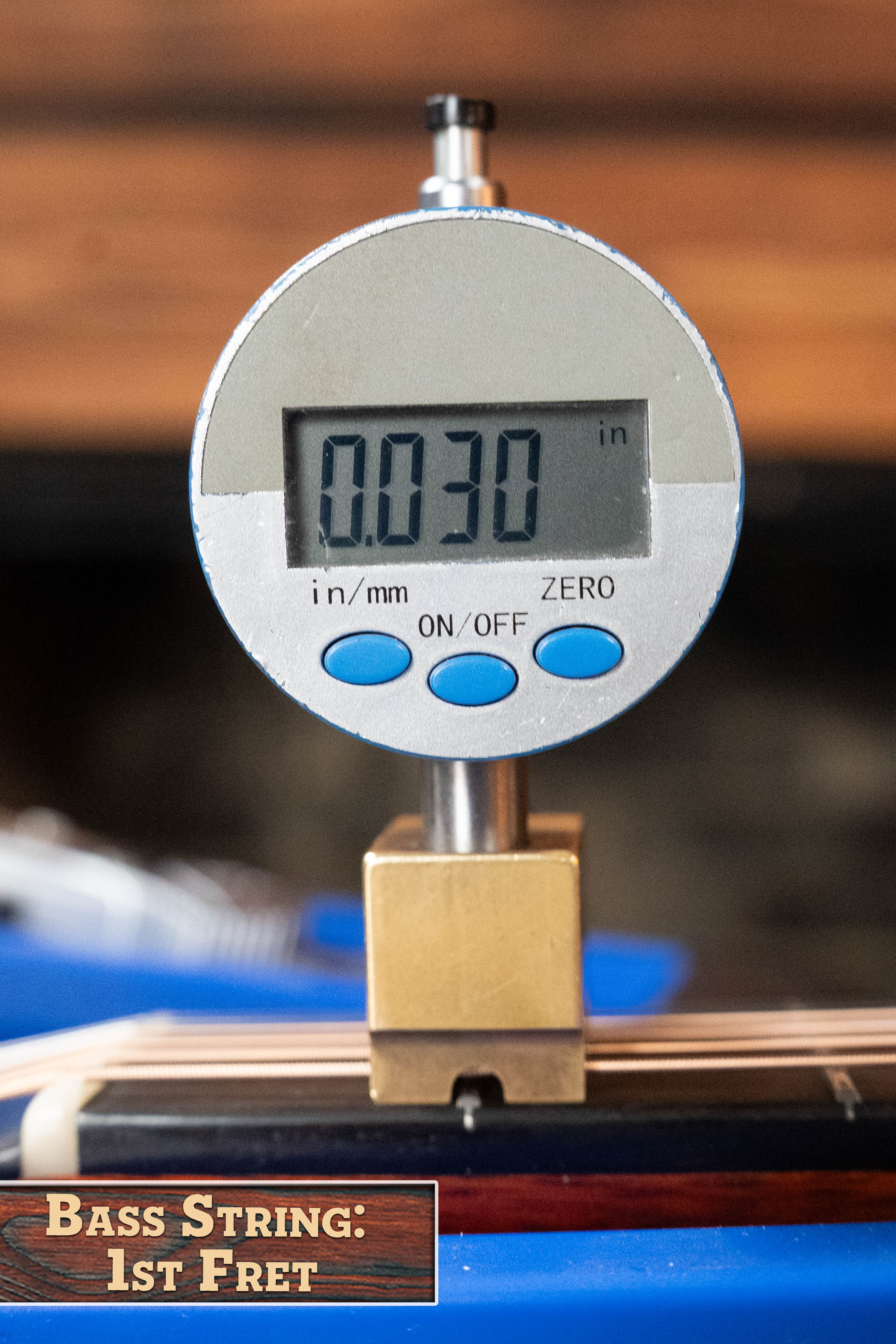 Eastman E10SS/V Adirondack/Mahogany Antique Classic Finish Slope Shoulder Dreadnought Acoustic Guitar #0363