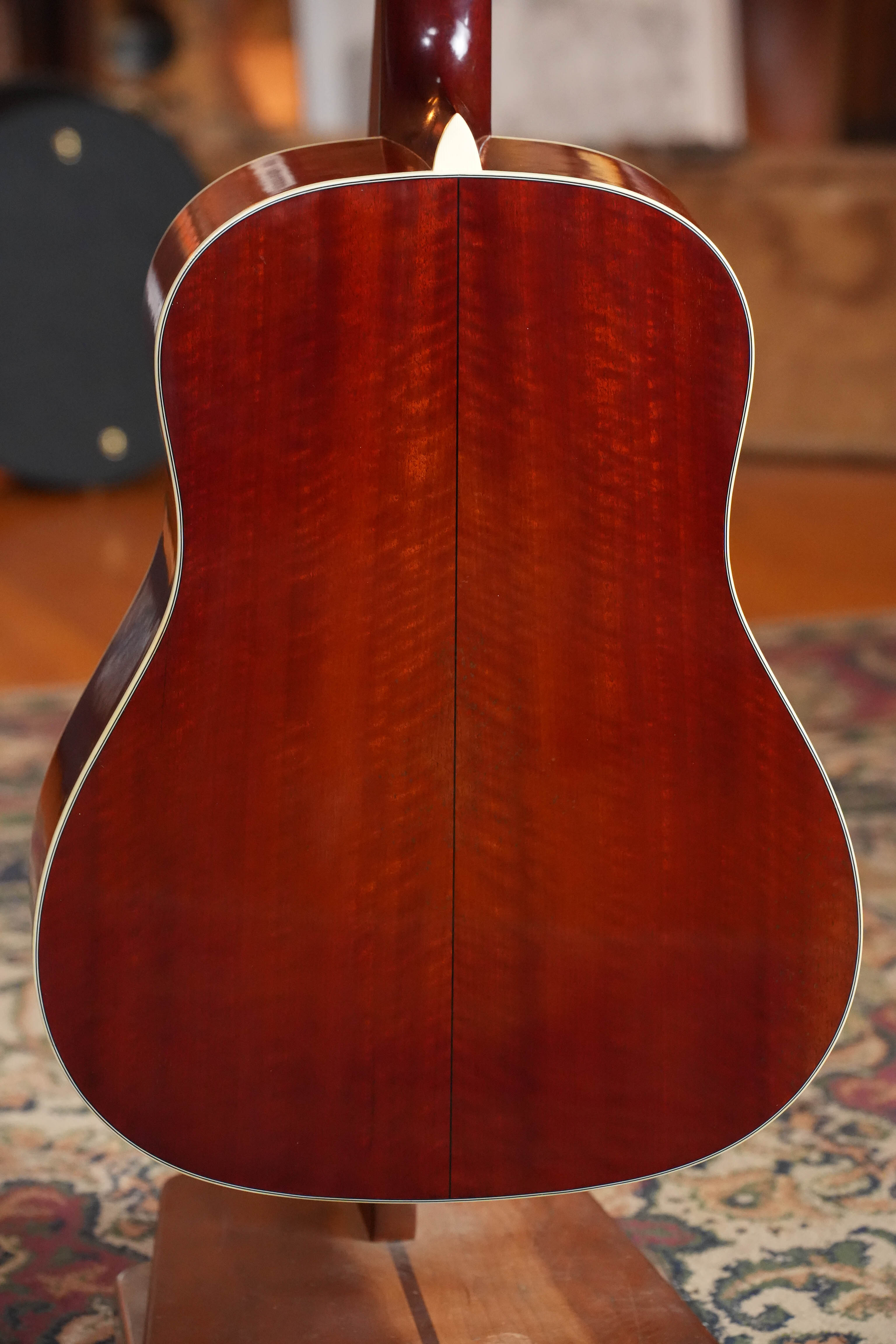 Eastman E10SS/V Adirondack/Mahogany Antique Classic Finish Slope Shoulder Dreadnought Acoustic Guitar #0366