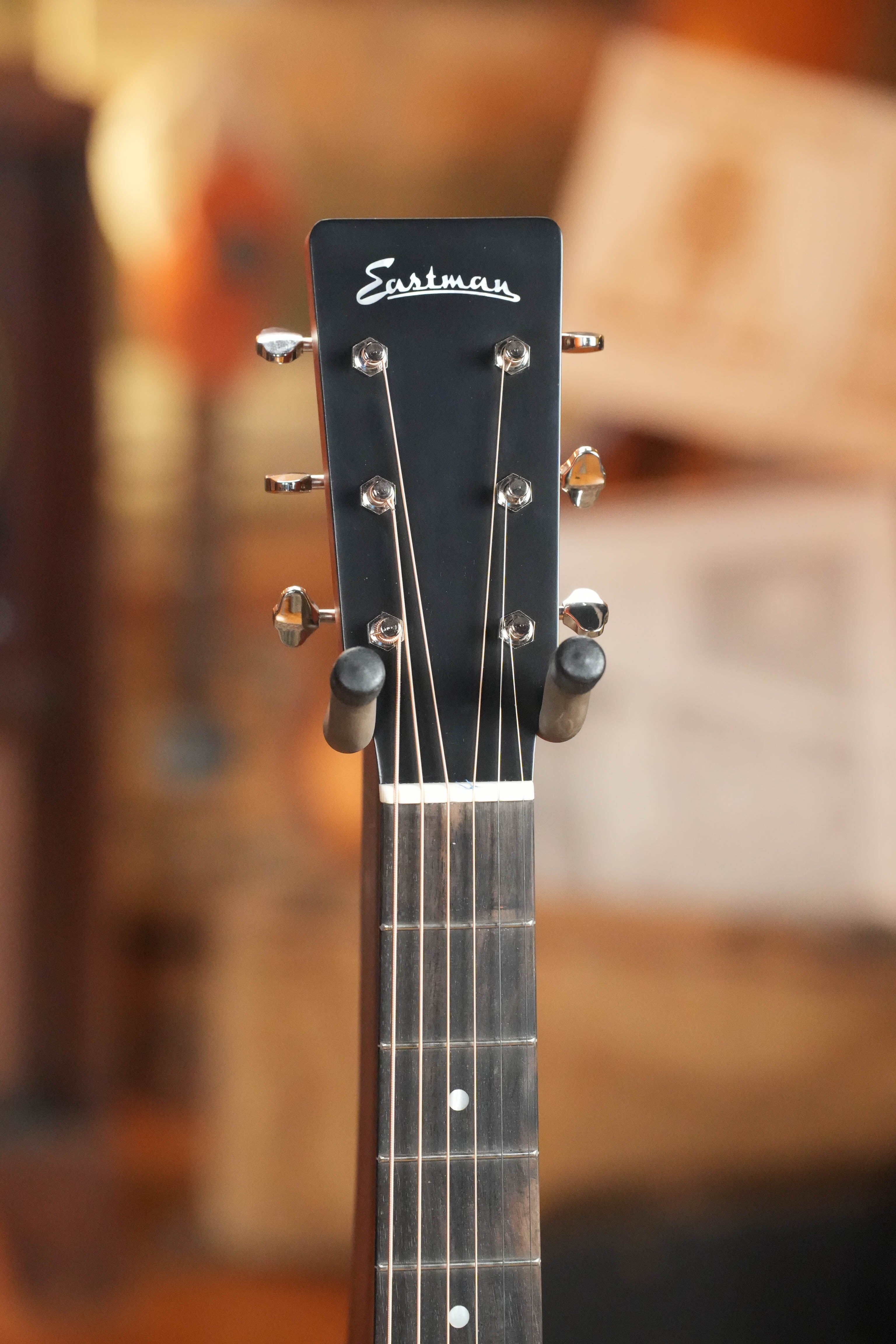 Eastman E1D-CLA Classic Finish Dreadnought Acoustic Guitar #1172
