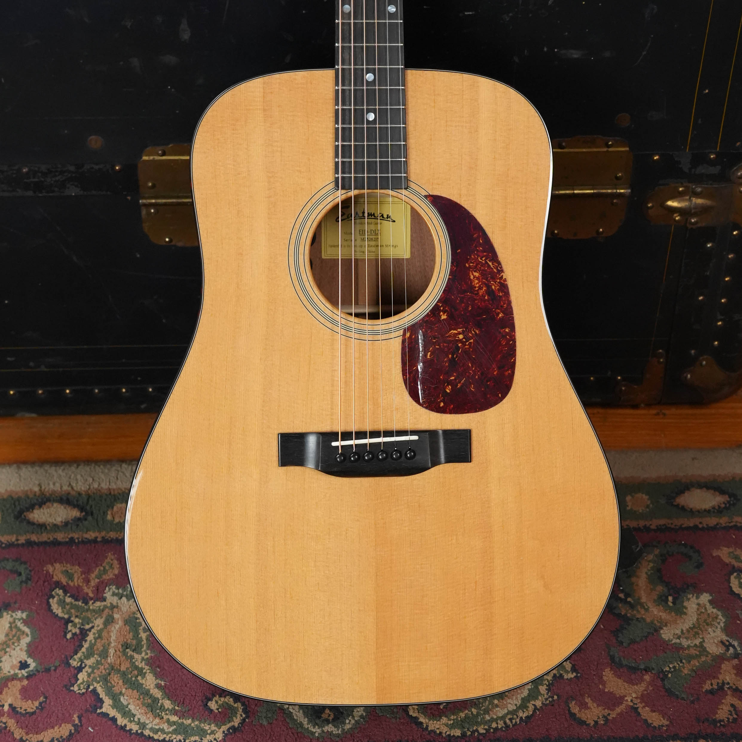 Eastman E1D-DLX Natural Gloss Dreadnought Acoustic Guitar w/Electronics #6217