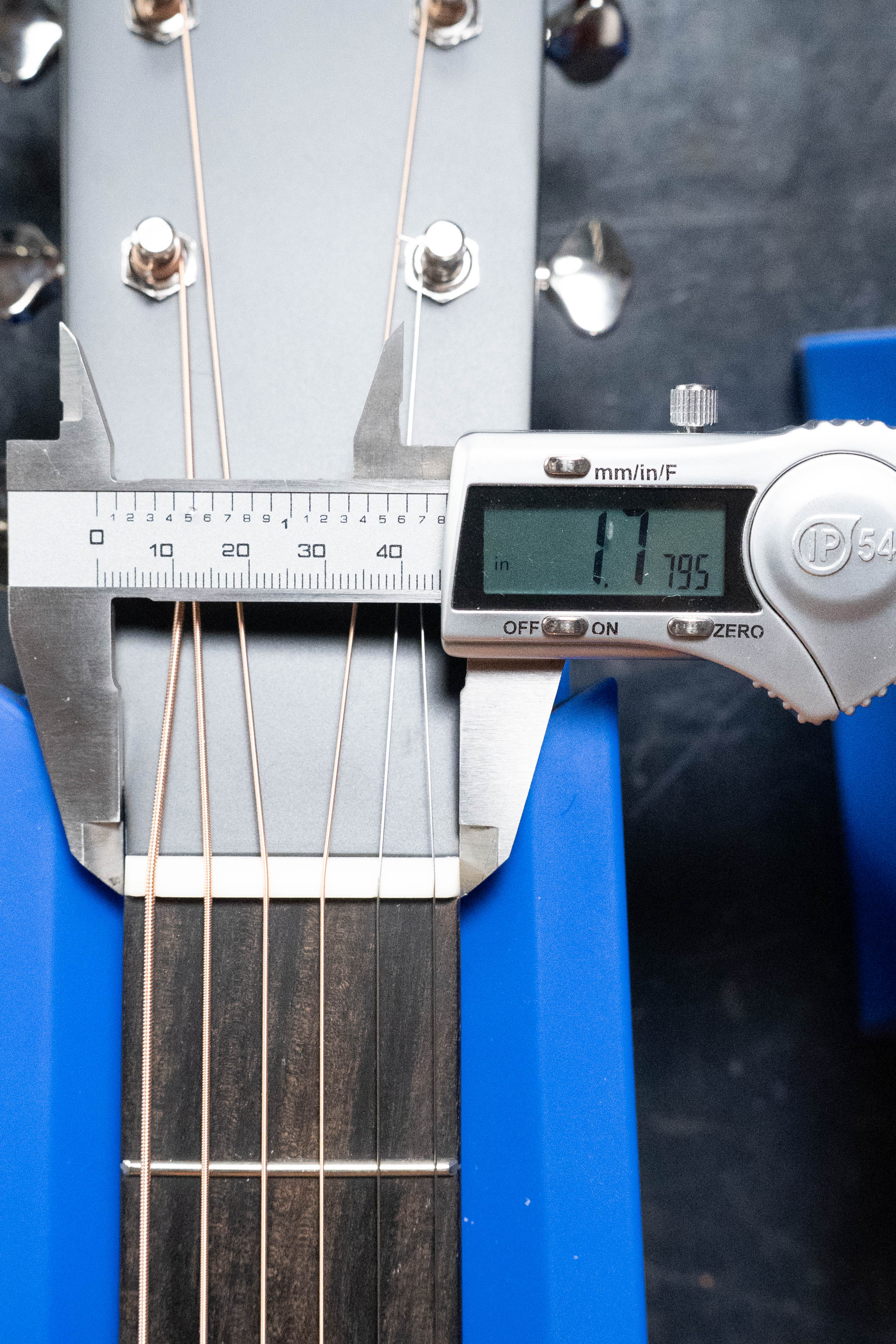 Eastman E1D-DLX Sitka/Sapele Dreadnought Guitar w/Fishman Pickup #6216