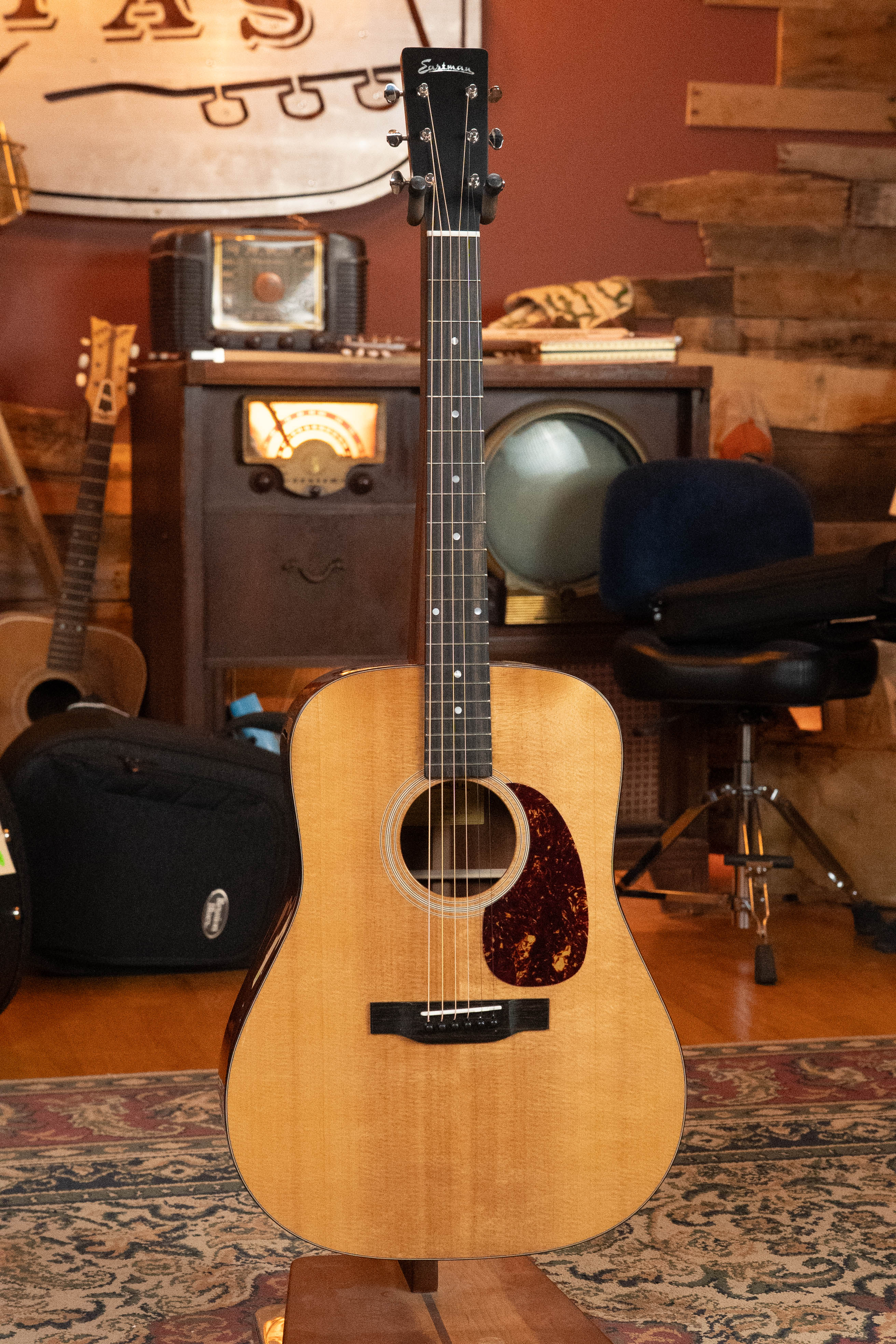 Eastman E1D-DLX Sitka/Sapele Dreadnought Guitar w/Fishman Pickup #6216