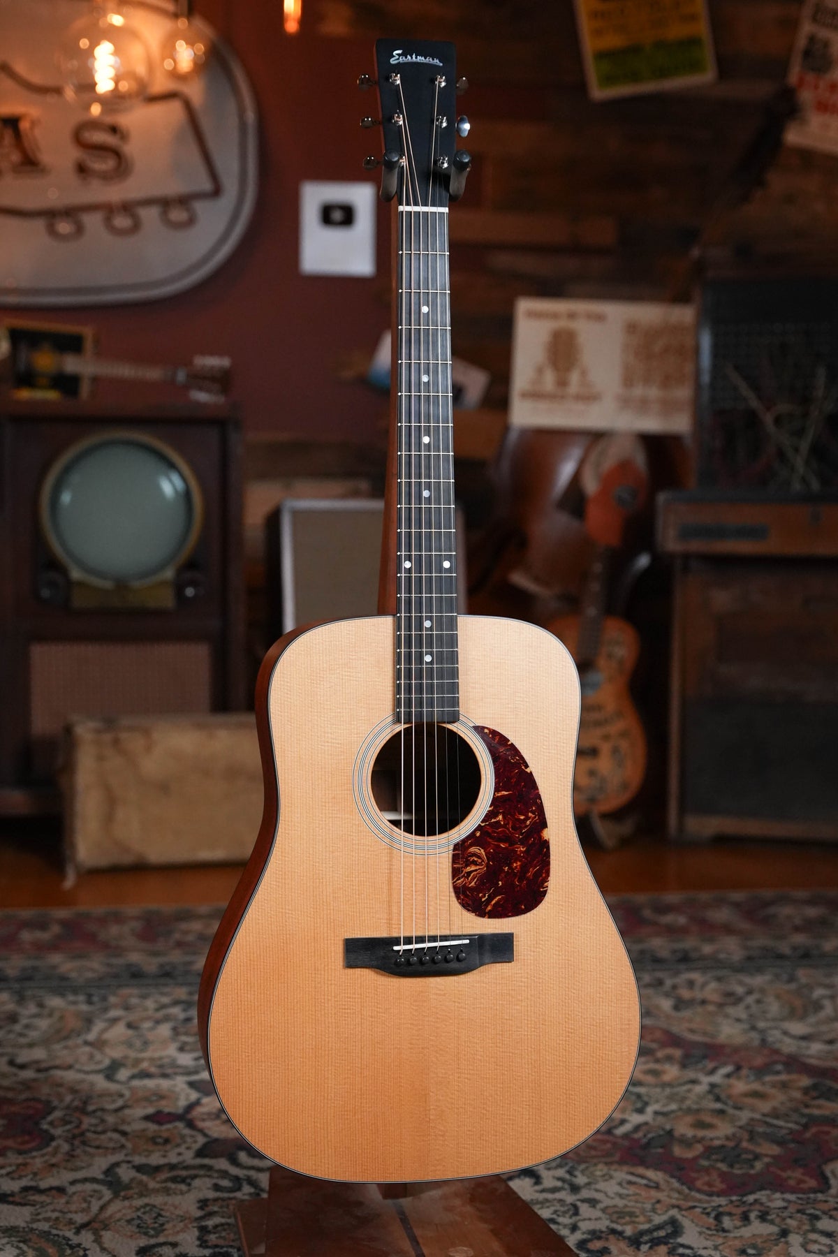 Eastman E1D Sitka/Sapele Dreadnought Acoustic Guitar #9728