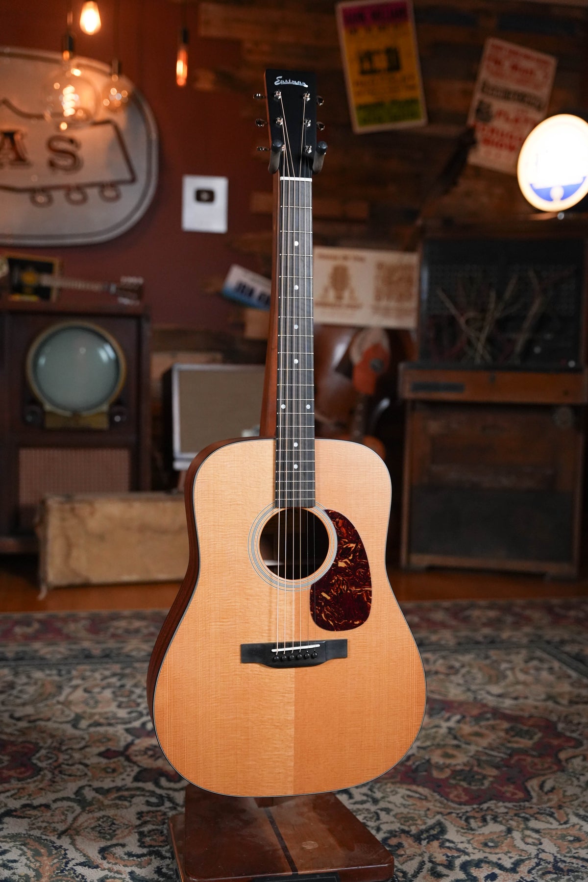 Eastman E1D Sitka/Sapele Dreadnought Acoustic Guitar #9731