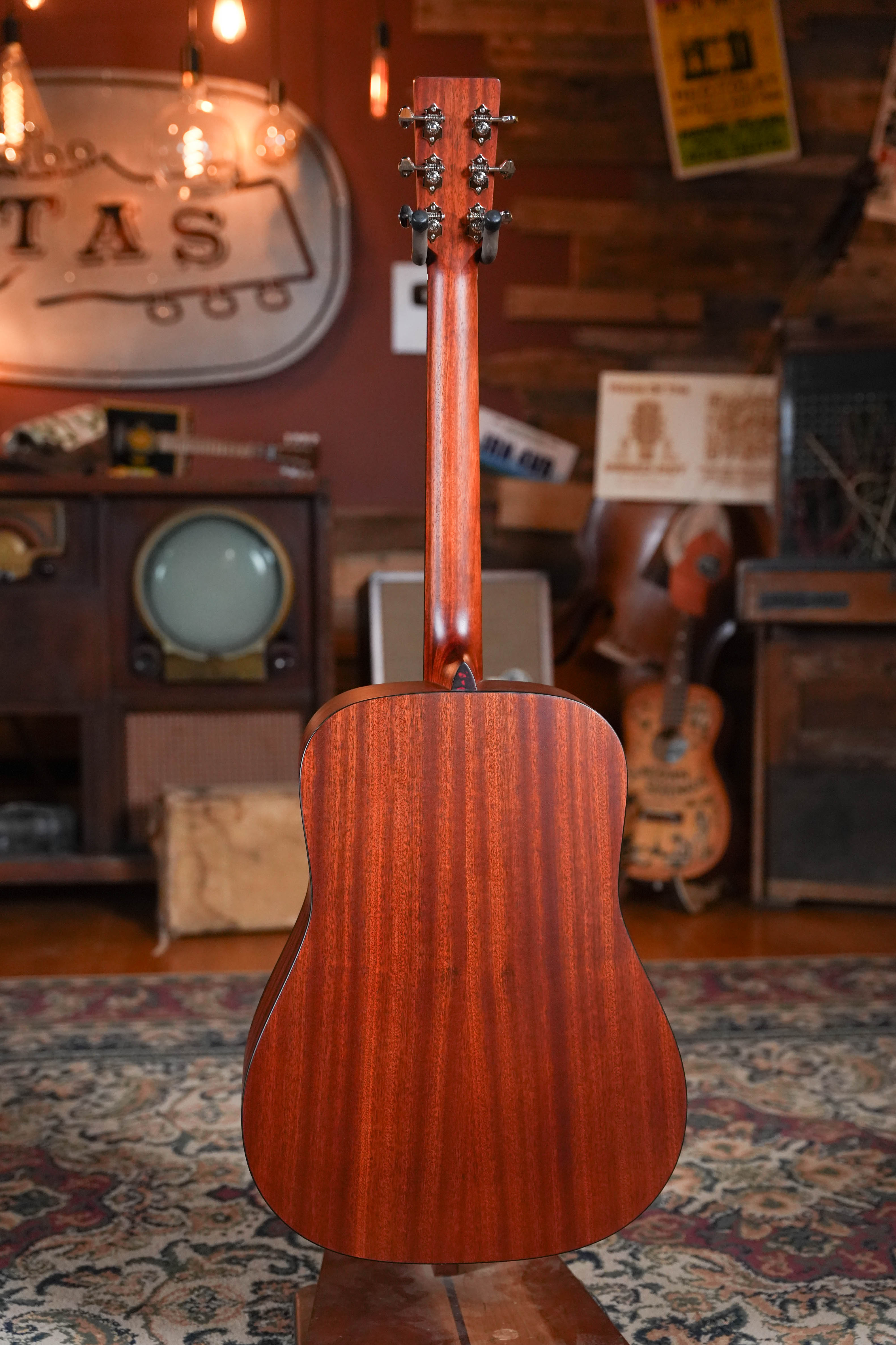 Eastman E1D Sitka/Sapele Dreadnought Acoustic Guitar #9731
